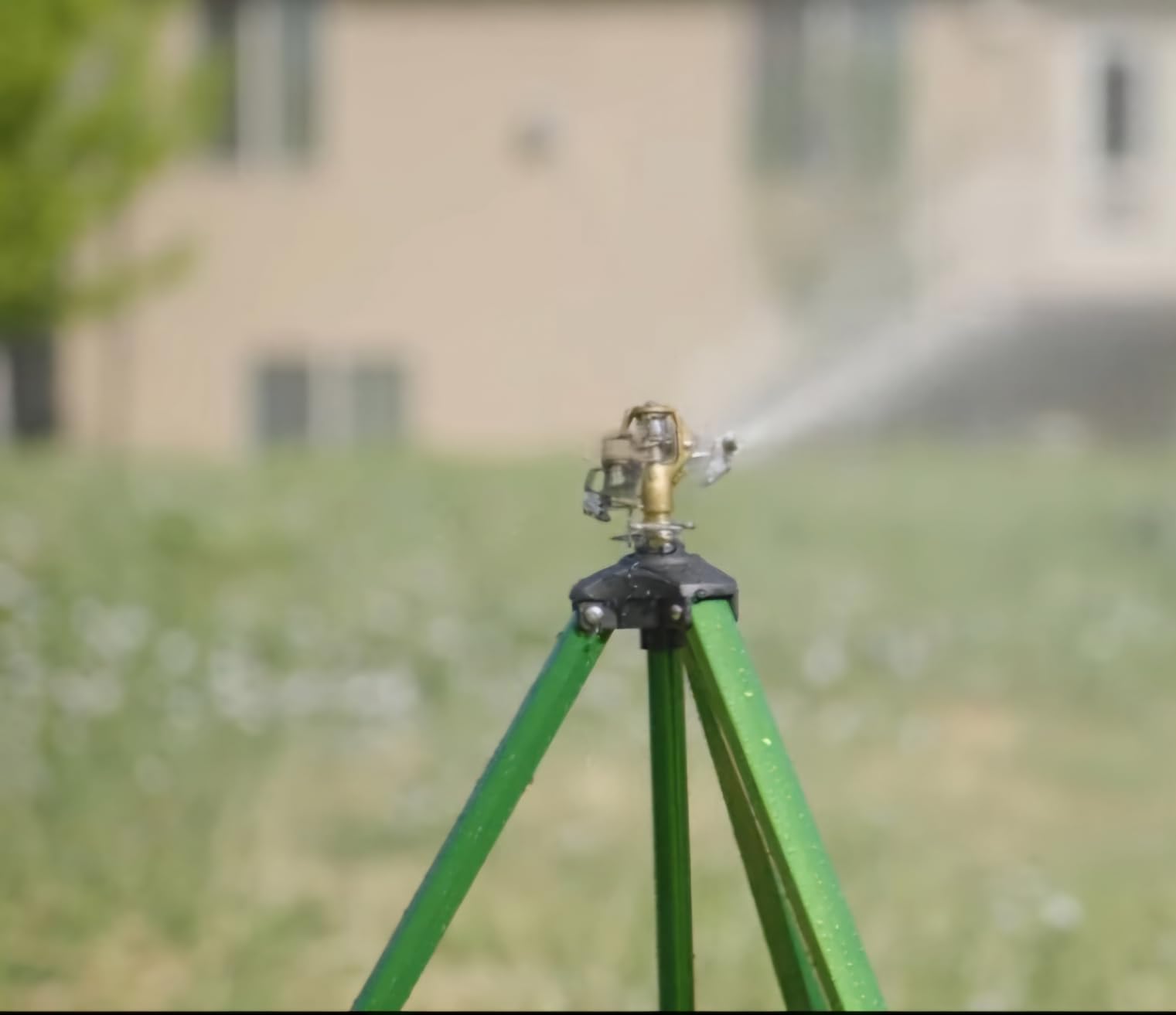 Orbit 56667Z Tripod Lawn Zinc Impact Sprinkler - 360 Degree Rotating Sprinkler - Customer Photo 2