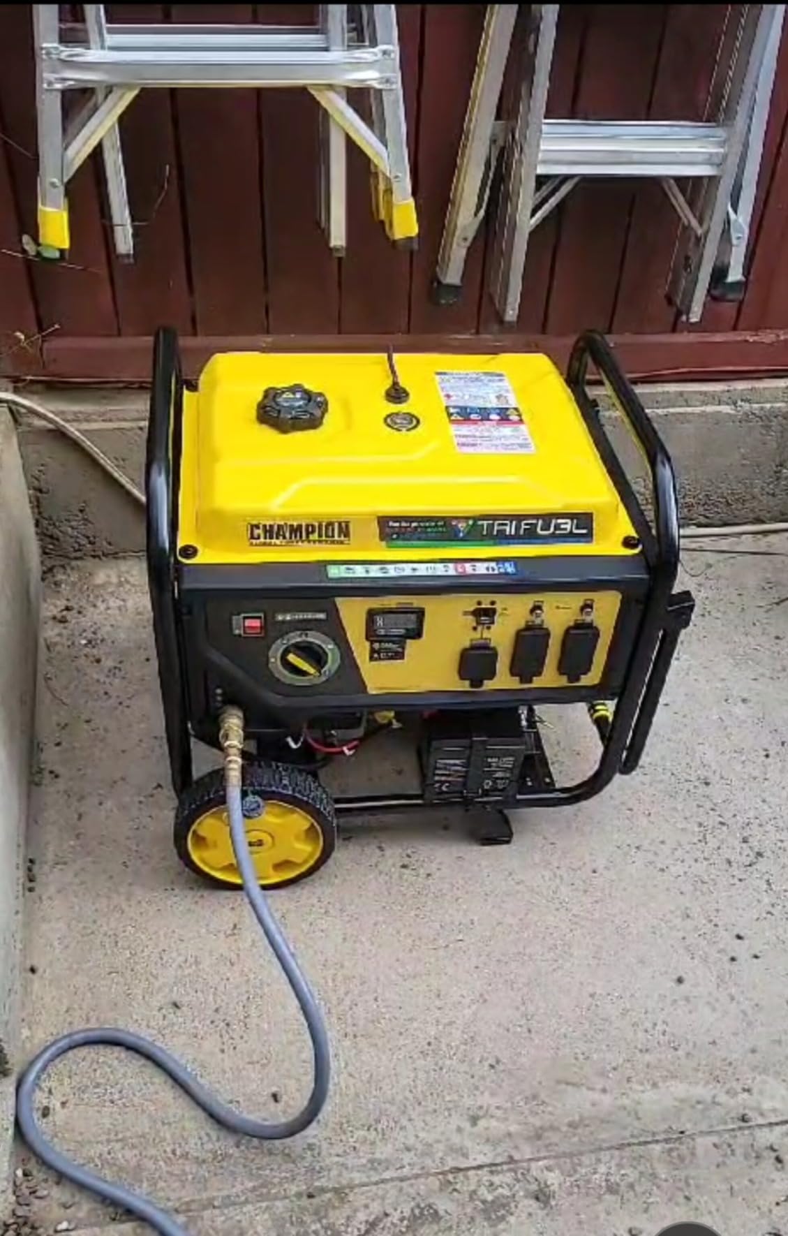 Champion Power Equipment Weather-Resistant Storage Cover for 4800-11,500-Watt Portable Generators - Customer Photo 1