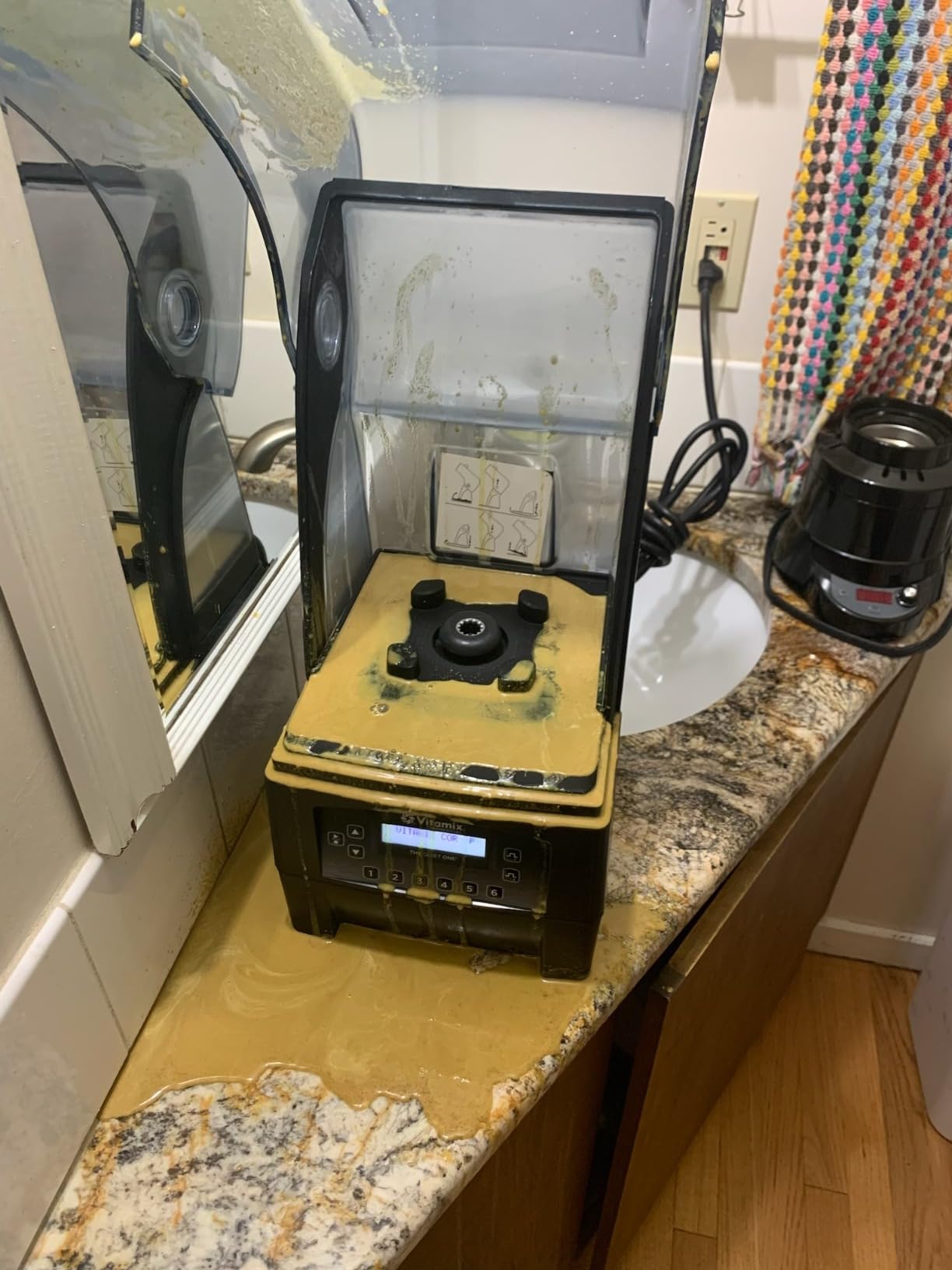 Vitamix 36019 36019-1 Vita-Mix Quiet One Blender 48 oz, Black - Customer Photo 4