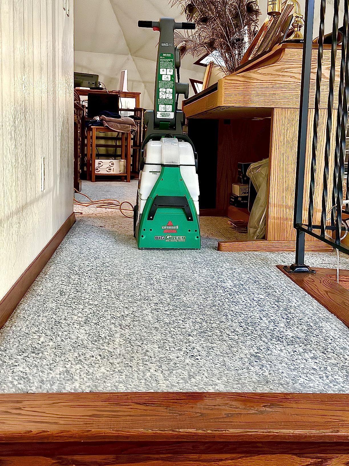 Bissell Commercial BigGreen Commercial BG10 Deep Cleaning 2 Motor Extractor Machine - Customer Photo 4