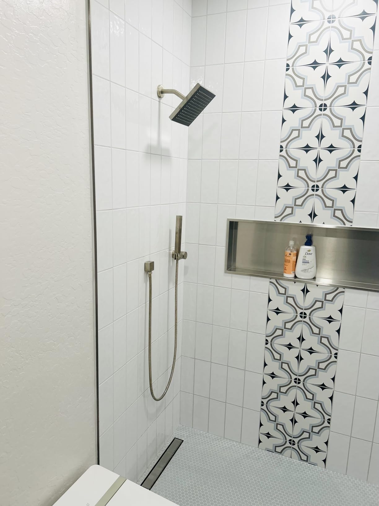 Delta Faucet Single-Spray Touch-Clean Rain Shower Head, Stainless RP50841SS - Customer Photo 1