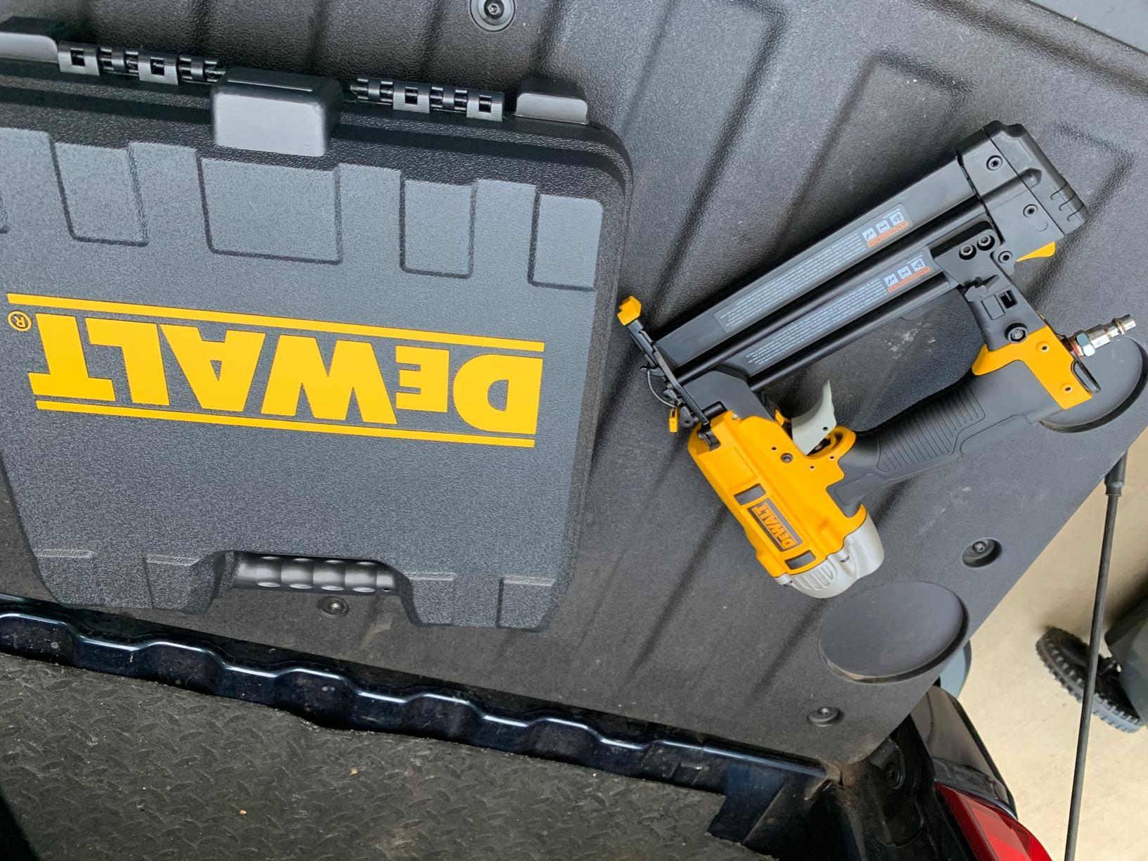 DEWALT Brad Nailer Kit, 18GA, 5/8-Inch to 2-Inch, Pneumatic (DWFP12231) - Customer Photo 1