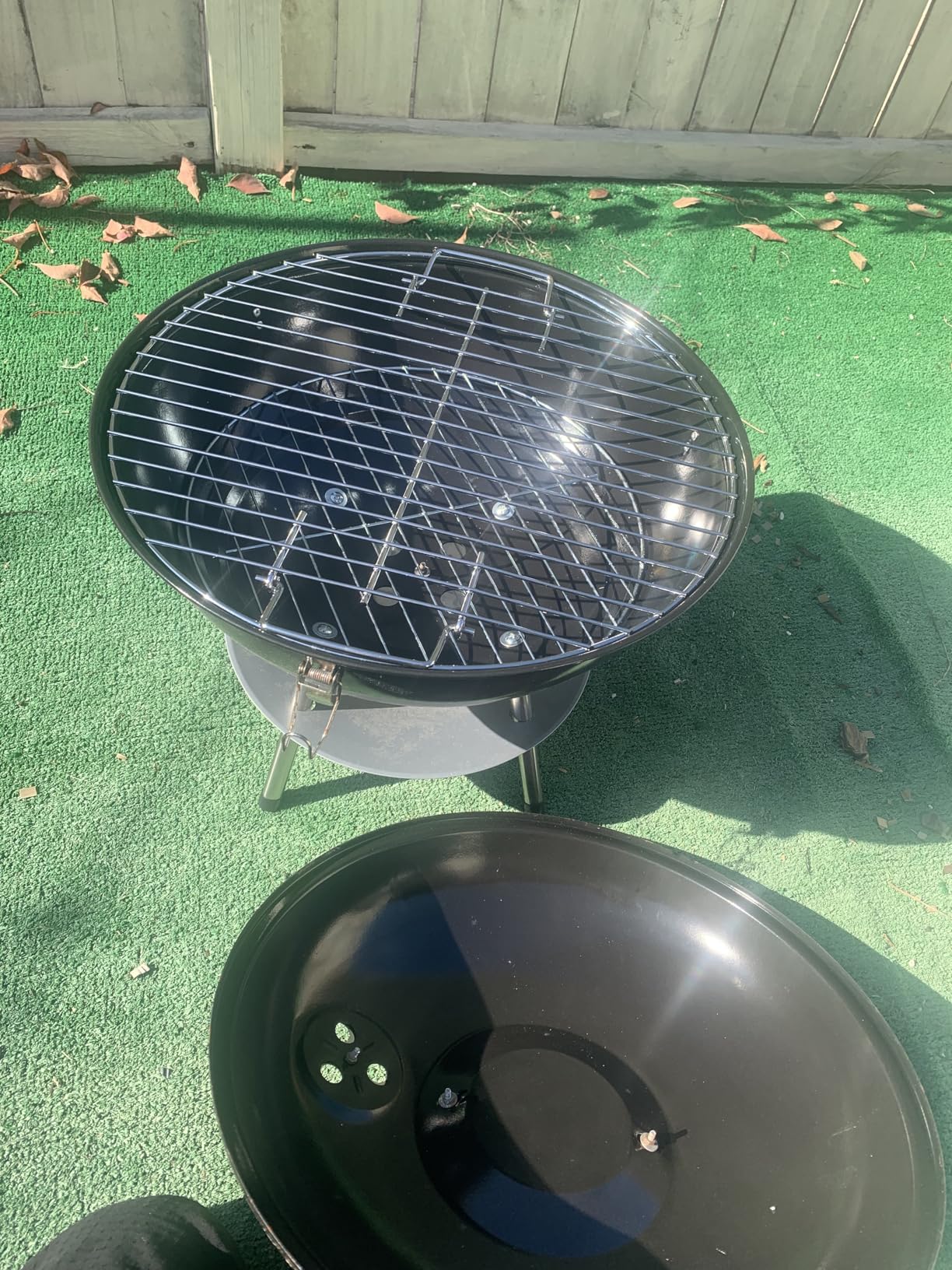 Cuisinart Portable Tabletop Charcoal Grill, 14-inch customer photo 1