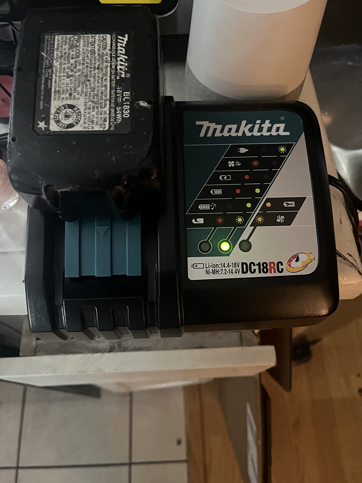Makita DC18RC 18V LXT Lithium-Ion Rapid Optimum Charger - Customer Photo 2
