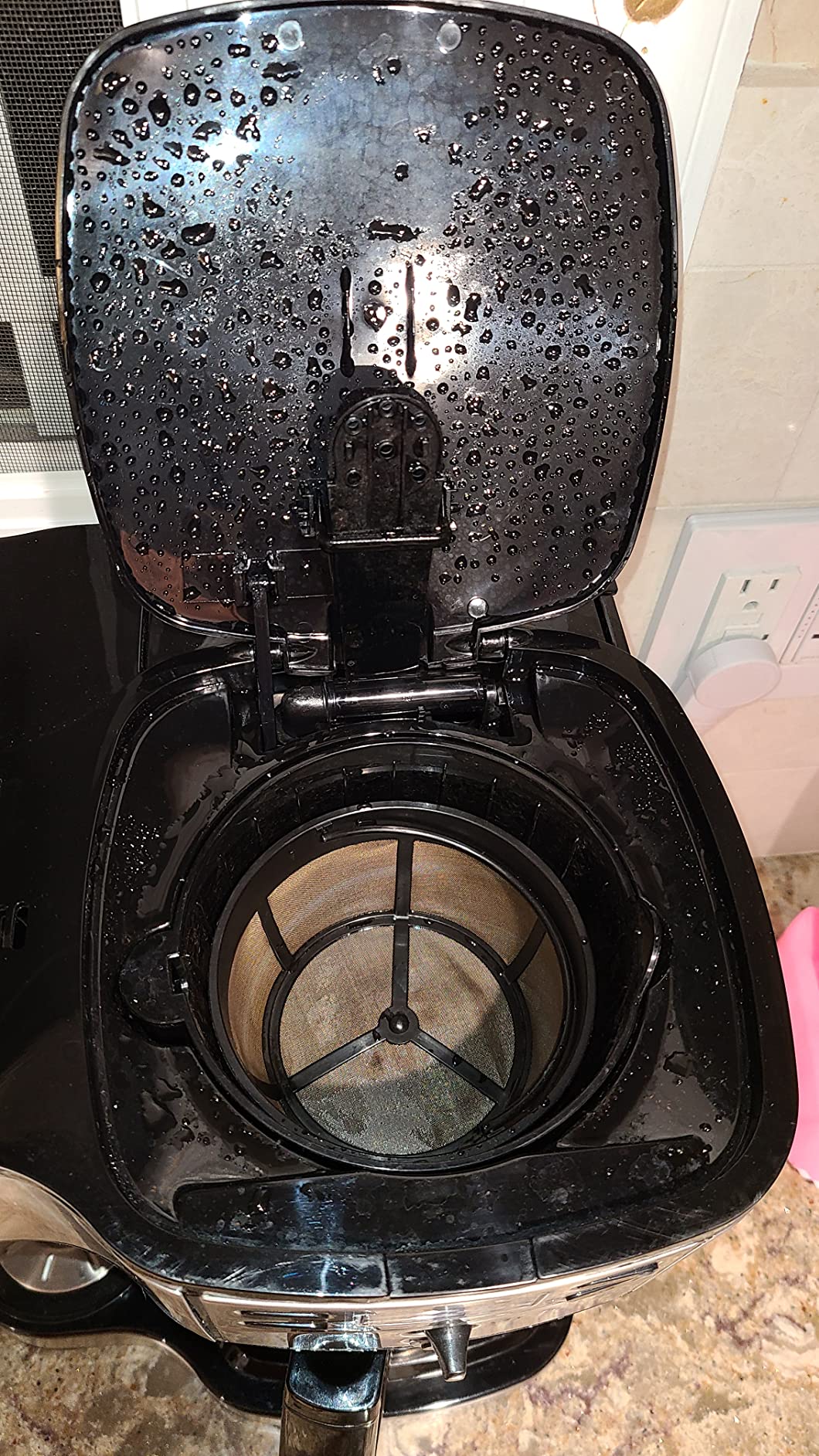 Hamilton Beach 2-Way Programmable Coffee Maker, 12 Cup Glass Carafe And Single Serve Coffee Maker, Black with Stainless Steel Accents, 49980RG - Customer Photo 1