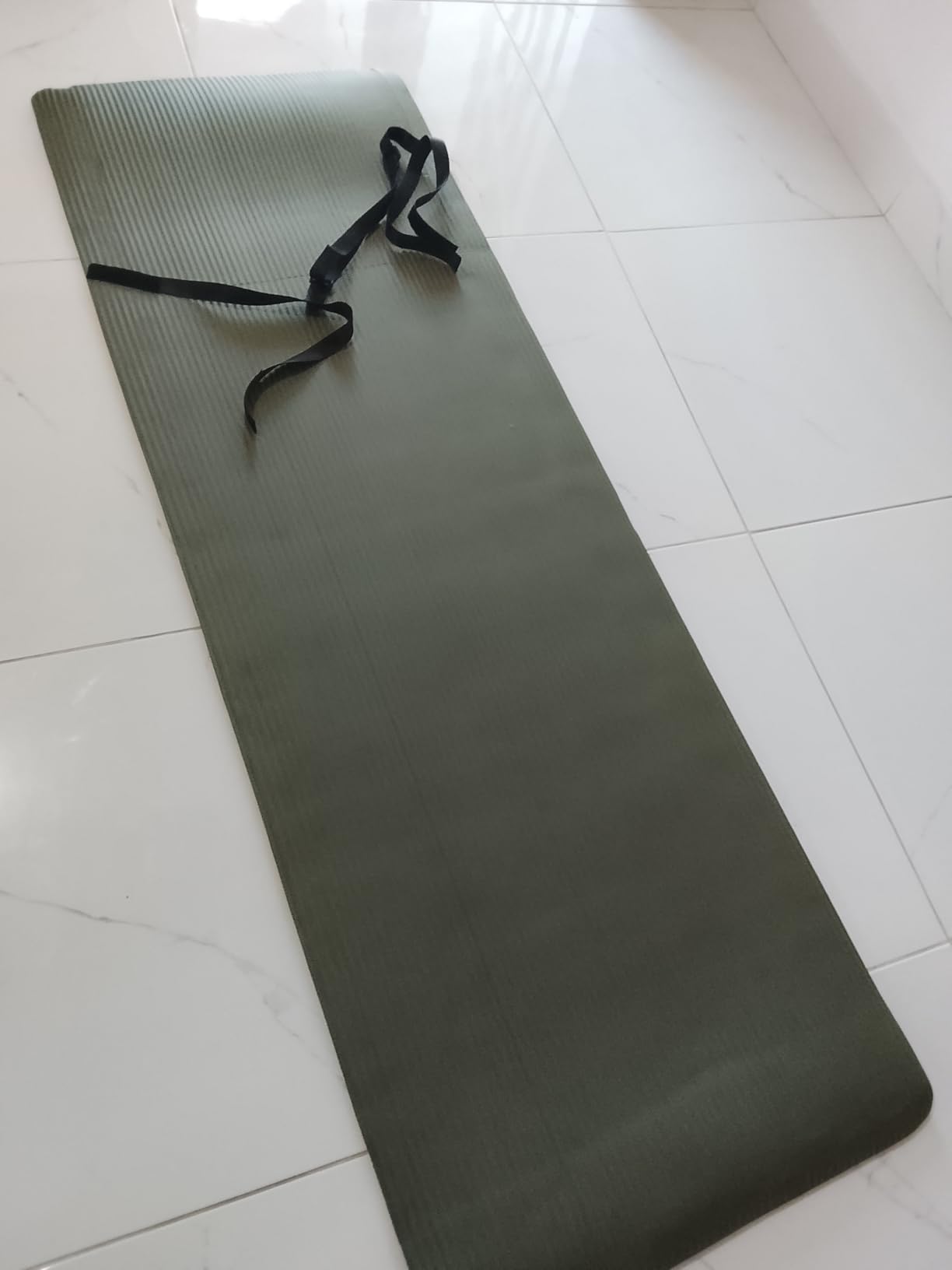 Fitvids Yoga Mat, 1/2-Inch Extra Thick High Density Exercise Mat, Anti-Tear Exercise Yoga Mat with Carrying Strap - Customer Photo 1