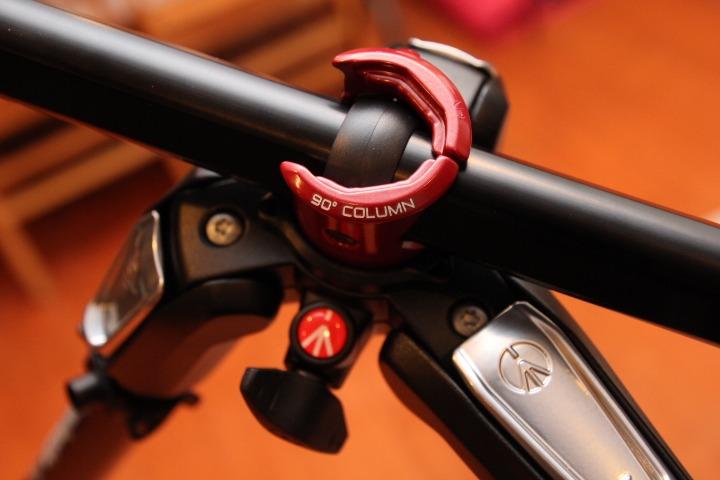 Manfrotto 055 Aluminum 3-Section Tripod with Horizontal Column (MT055XPRO3),Black - Customer Photo 1