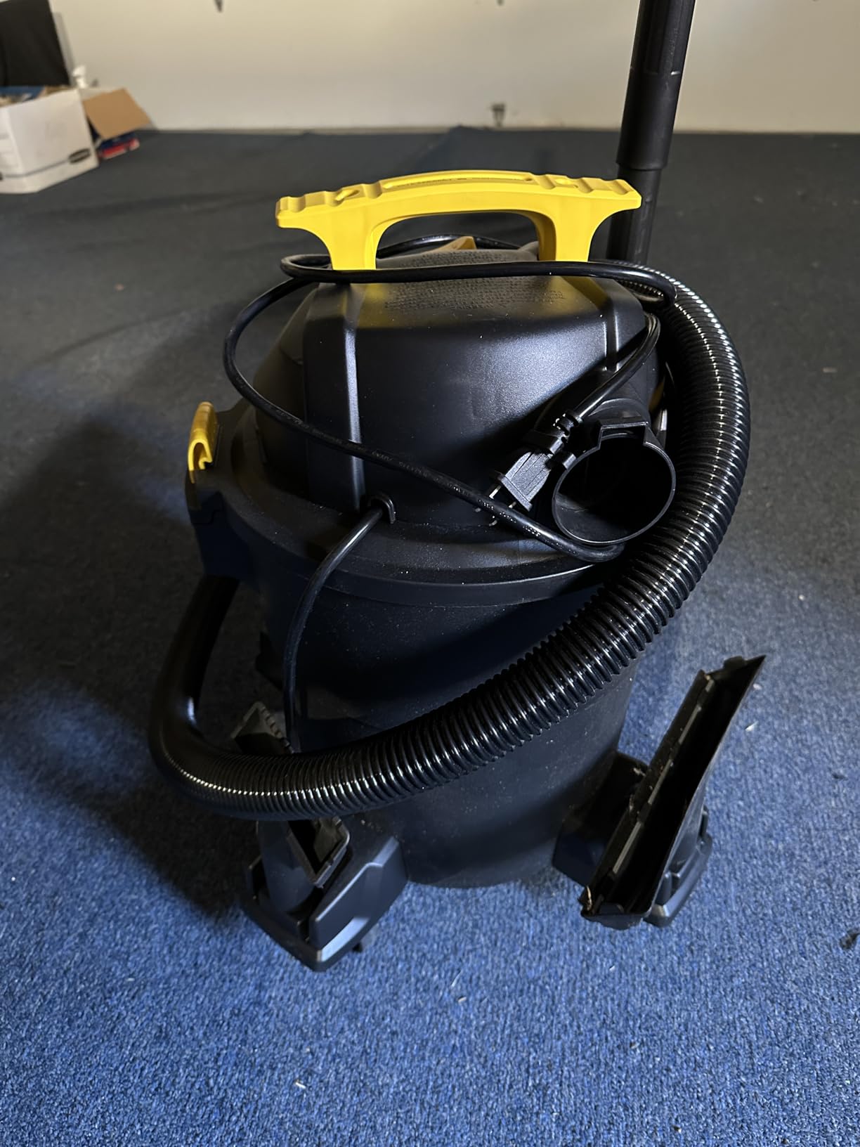 Stanley - SL18116P Wet/Dry Vacuum, 6 Gallon, 4 Horsepower Black - Customer Photo 2