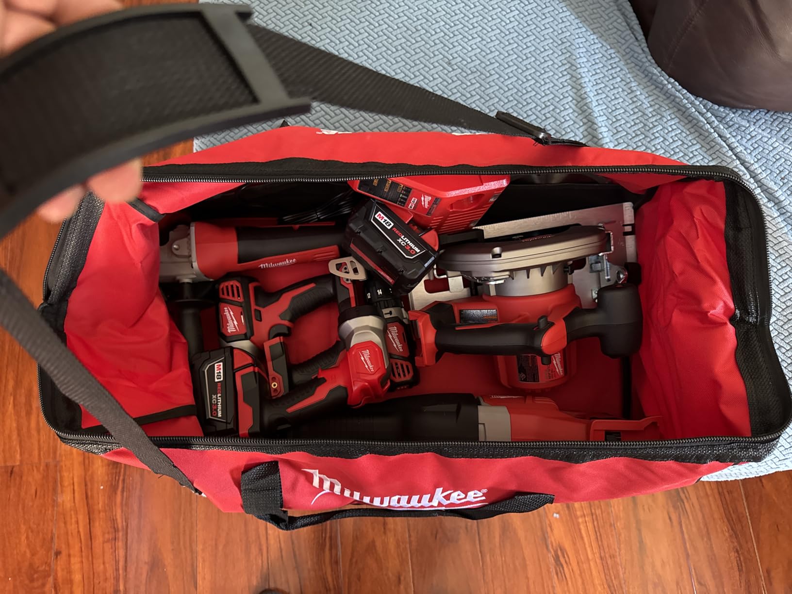 Milwaukee M18 Cordless LITHIUM-ION 6-Tool Combo Kit (2696-26) - Customer Photo 2
