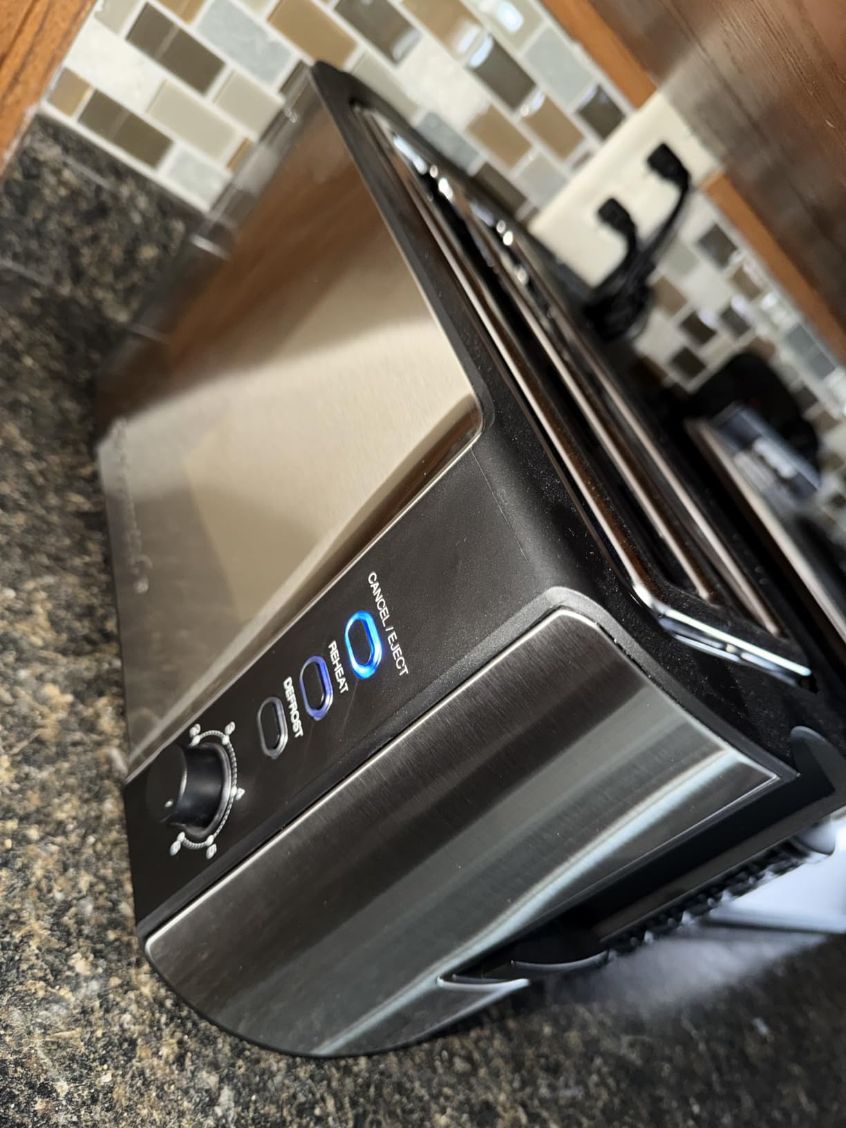 BLACK+DECKER TO3250XSBD 8-Slice Extra Wide Convection Countertop Toaster Oven, Includes Bake Pan, Broil Rack & Toasting Rack, Stainless Steel/Black - Customer Photo 1