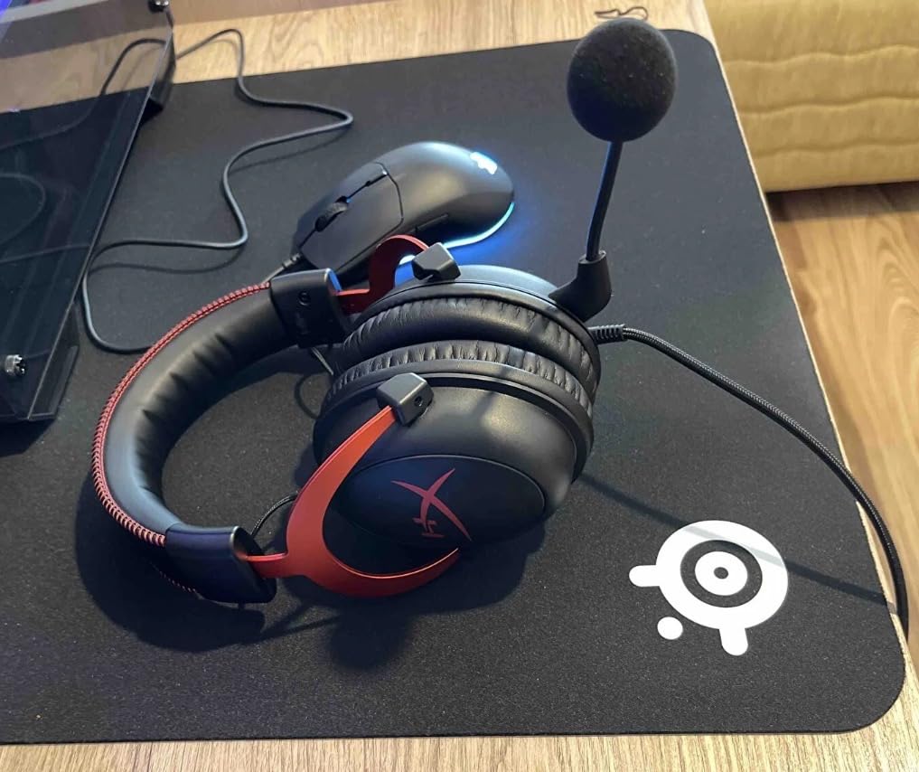 HyperX Cloud II - Gaming Headset, 7.1 Surround Sound, Memory Foam Ear Pads, Durable Aluminum Frame, Detachable Microphone, Works with PC, PS5, PS4, Xbox Series X|S, Xbox One – Red - Customer Photo 1