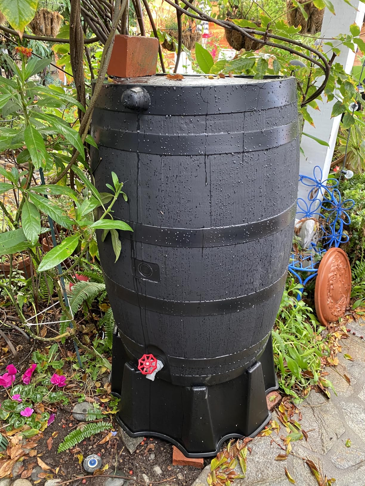 RTS Home Accents 50-Gallon ECO Rain Barrel Made with 100% Recycled Plastic, Flat Back Rain Water Collection Barrel, Black - Customer Photo 1