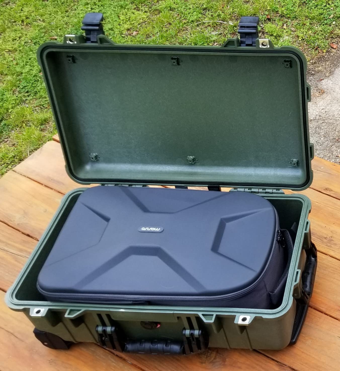 Lowepro Tahoe BP 150, Camera Bag, Lightweight Compact Camera Backpack for Cameras, CSC, DJI Spark Drone, Black, 27.5 x 21.7 x 40.3 cm, Medium LP36892-PWW - Customer Photo 1