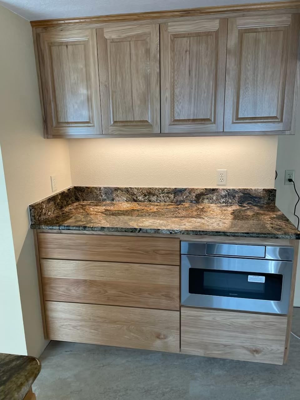 GETINLIGHT 12-inch 3 Color Levels LED Under Cabinet Lighting, Hardwired or Plugged-in, Selectable White 2700K/3000K/4000K, Dimmable, White Finished, IN-0210-1 - Customer Photo 2