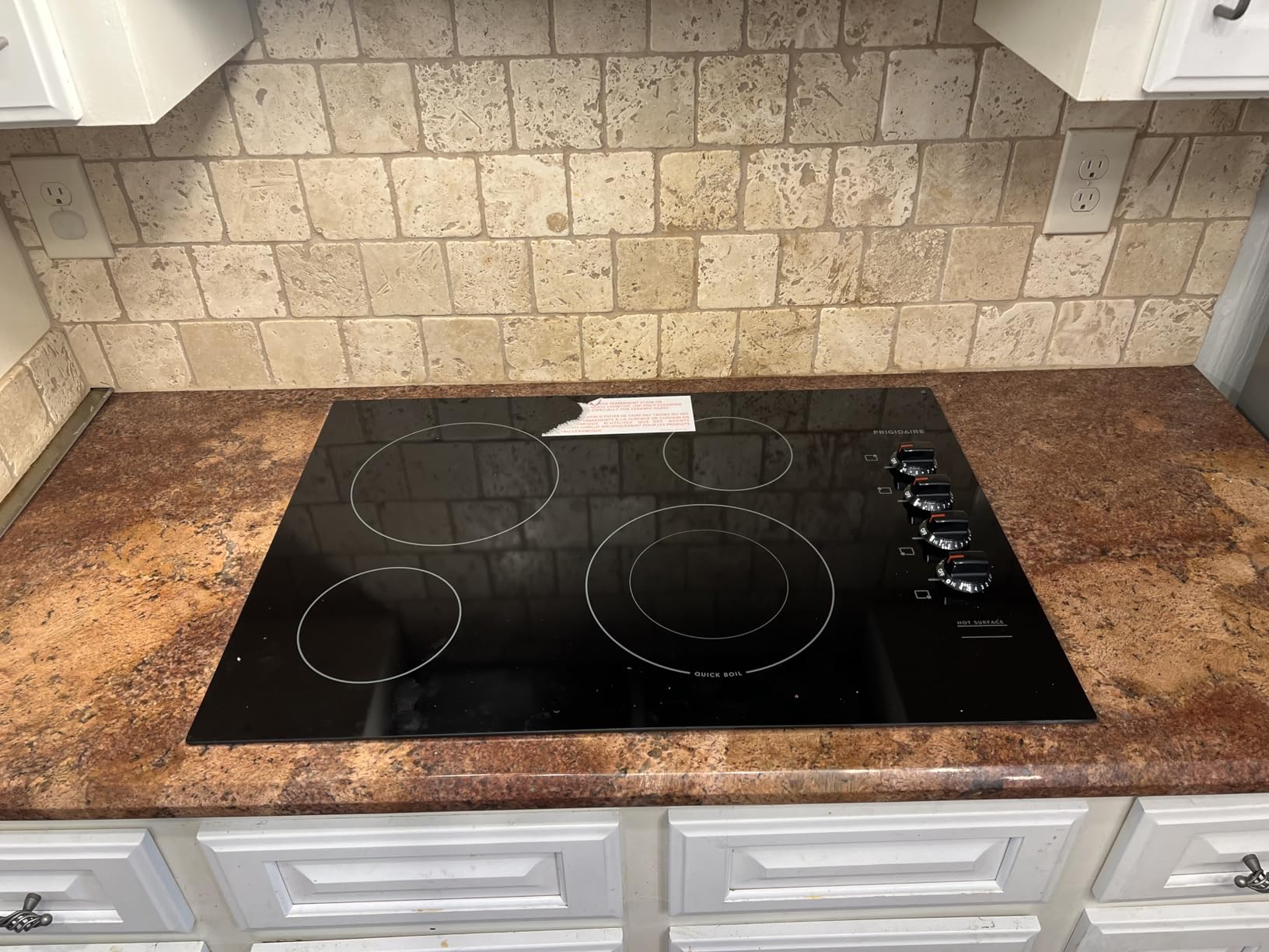 Frigidaire Professional 36 Inch Electric Range, Ceramic Glass Cooktop 5-Burner Flat with Stainless Steel Trim, FPEC3677RF - Customer Photo 1