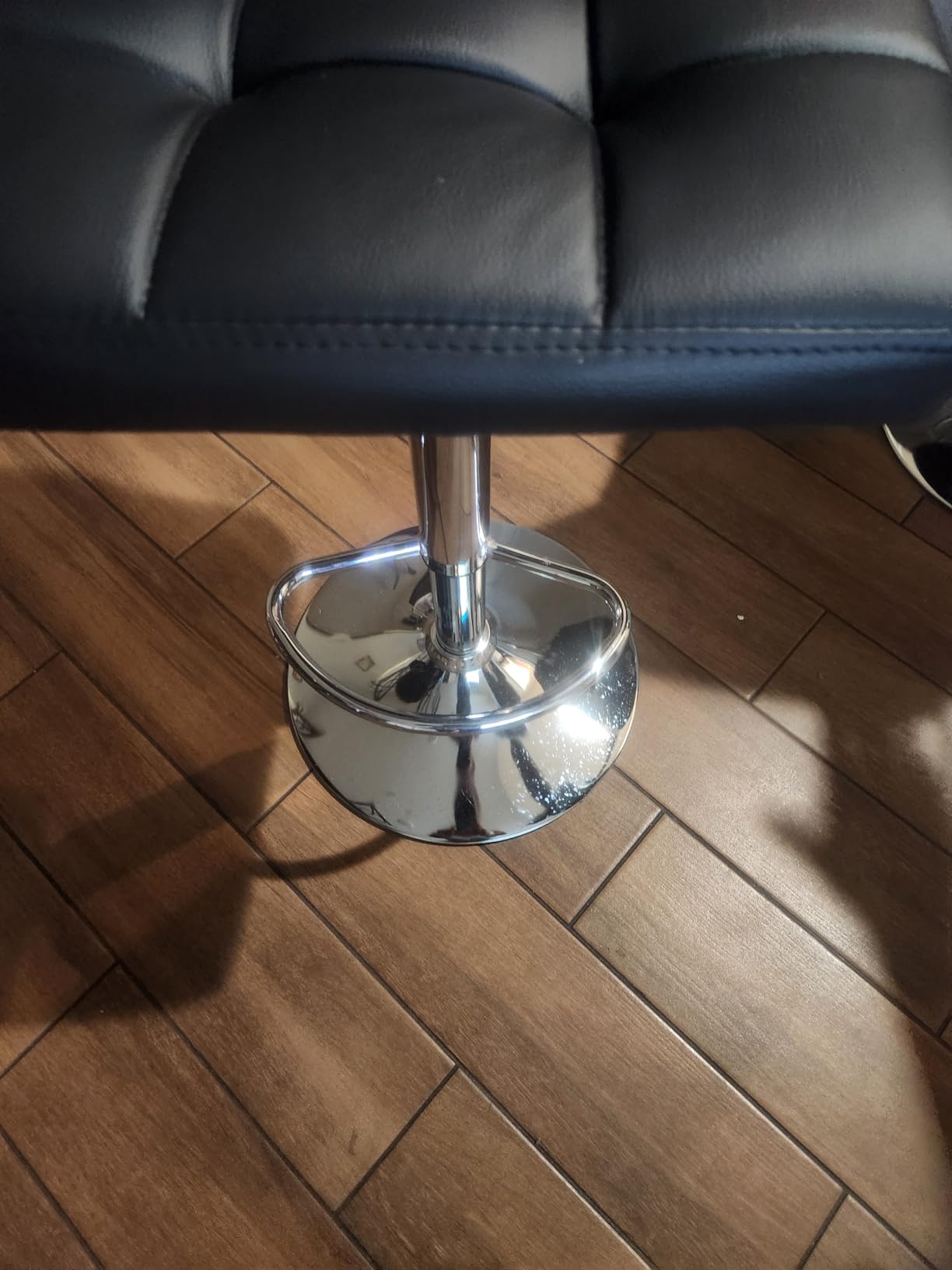 Homall Bar Stools Modern PU Leather Adjustable Swivel Barstools, Armless Hydraulic Kitchen Counter Bar Stool Extra Height Square Island Barstool with Back Set of 2 - Customer Photo 2