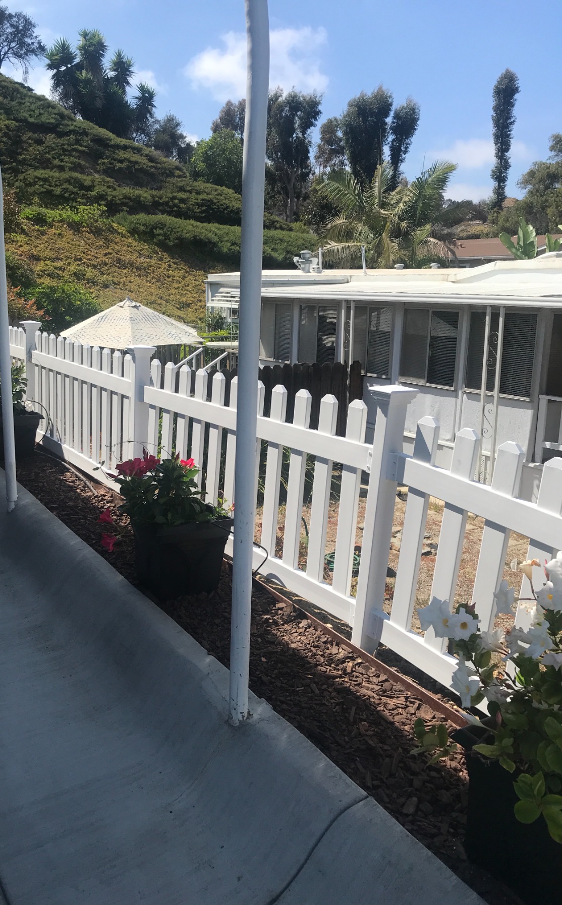 3ft H x 6ft W (1 Panel + 1 Post) No Dig Zippity Newport Fence Kit, White Vinyl Picket Fence, Easy Install Outdoor Fence for Backyard or Patio, DIY Decorative Fencing, ZP19002 - Customer Photo 4