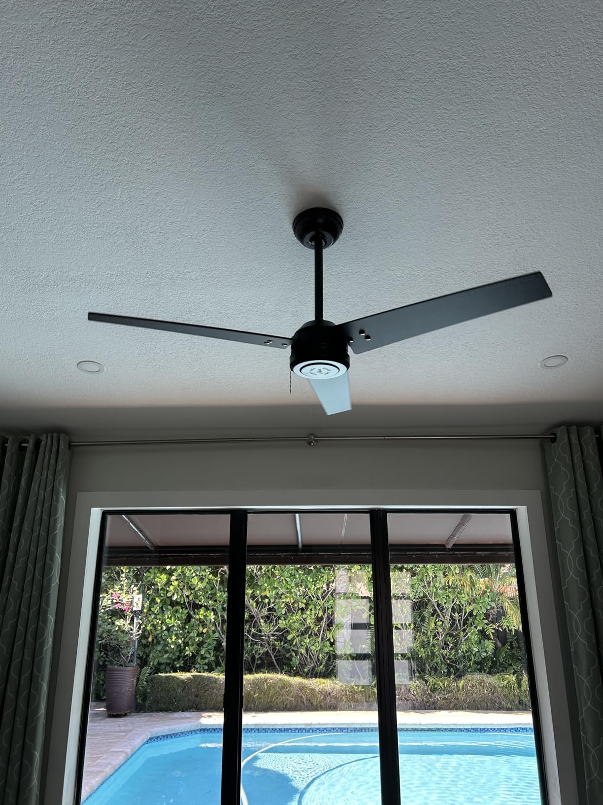 Hunter 52 inch Outdoor or Indoor Ceiling Fan No Light - Black Ceiling Fan without Light, For Patio, Porch, Garage, or Living Room, Standard Mount, 3 Blades, Pull Chain - Cassius 59264, Matte Black - Customer Photo 2