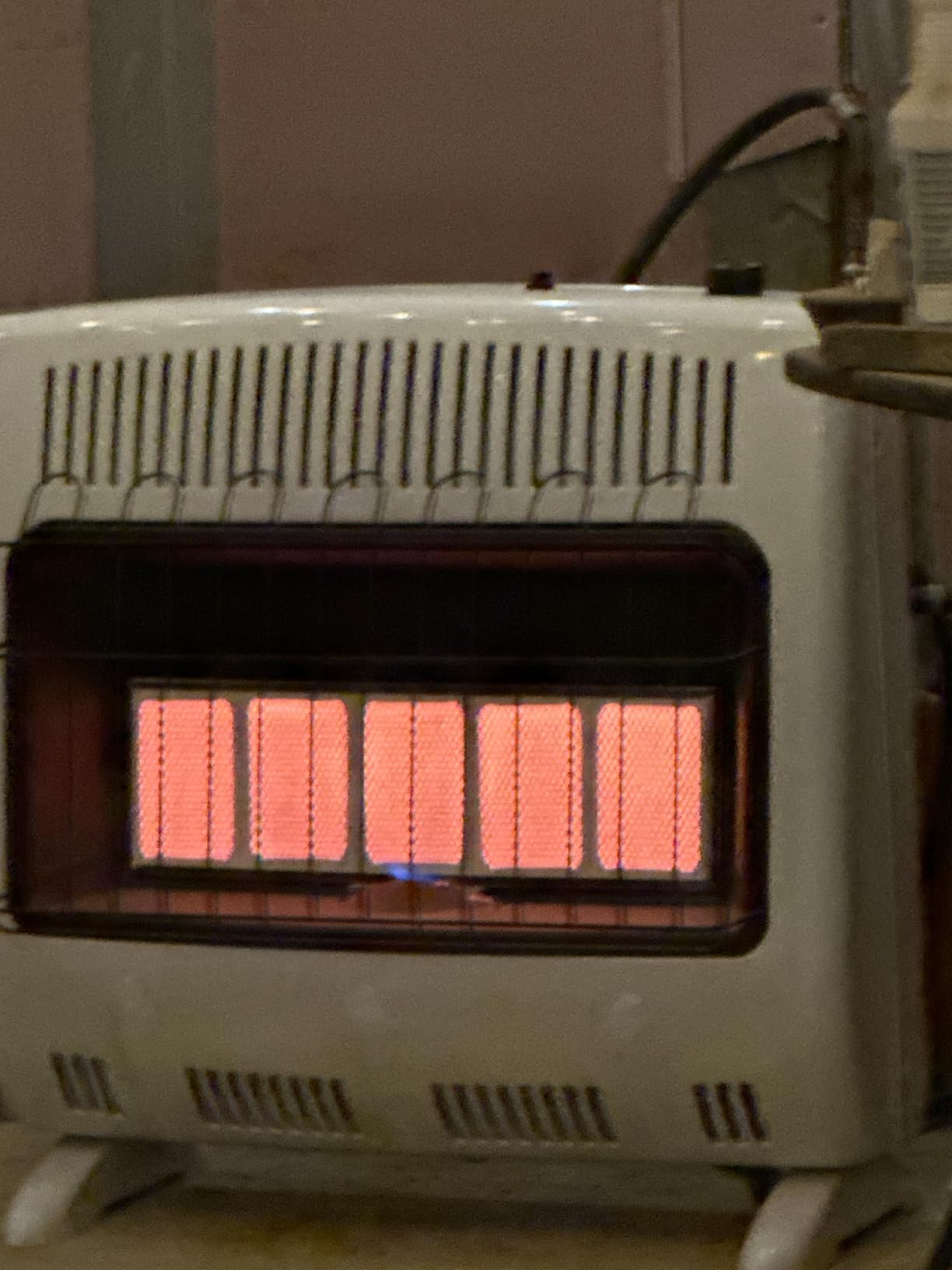 30,000 BTU Vent Free Radiant Natural Gas Heater - Customer Photo 1