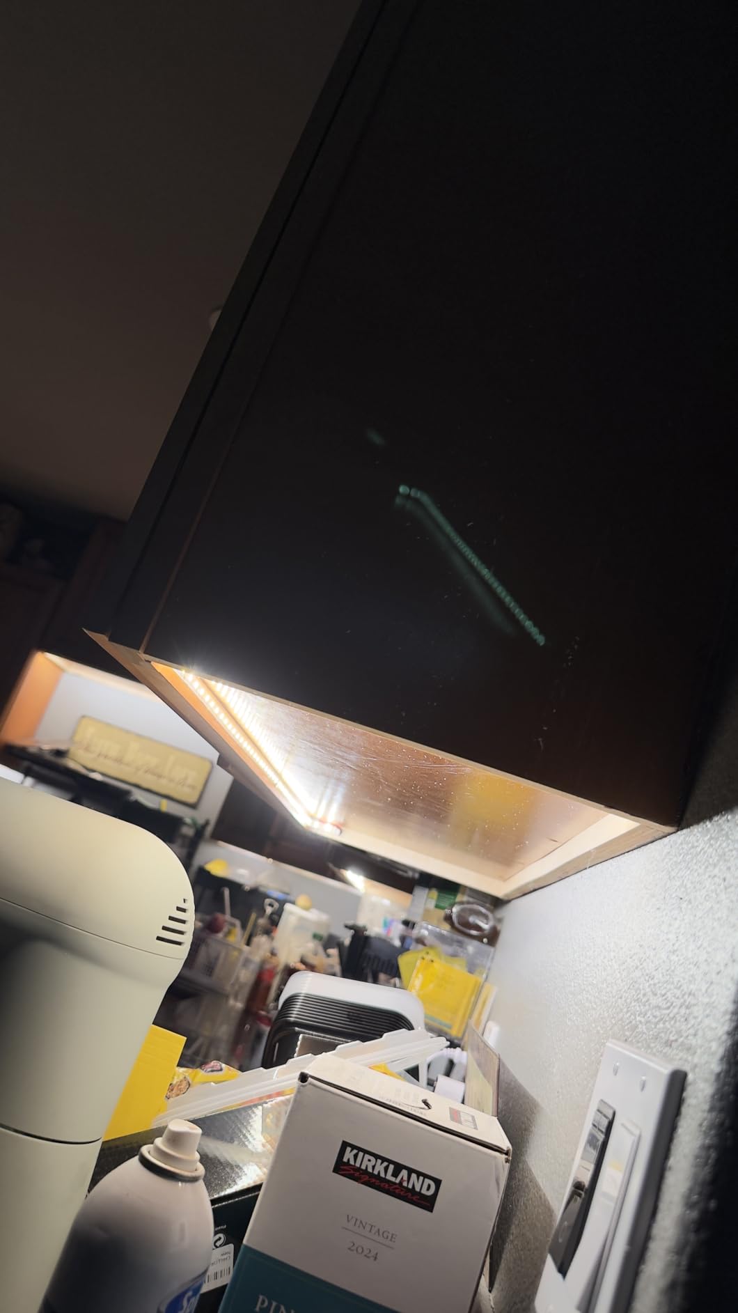 Kasa Smart Light Switch HS200, Single Pole, Needs Neutral Wire, 2.4GHz Wi-Fi Light Switch Works with Google Home, UL Certified, No Hub Required, White - Customer Photo 2