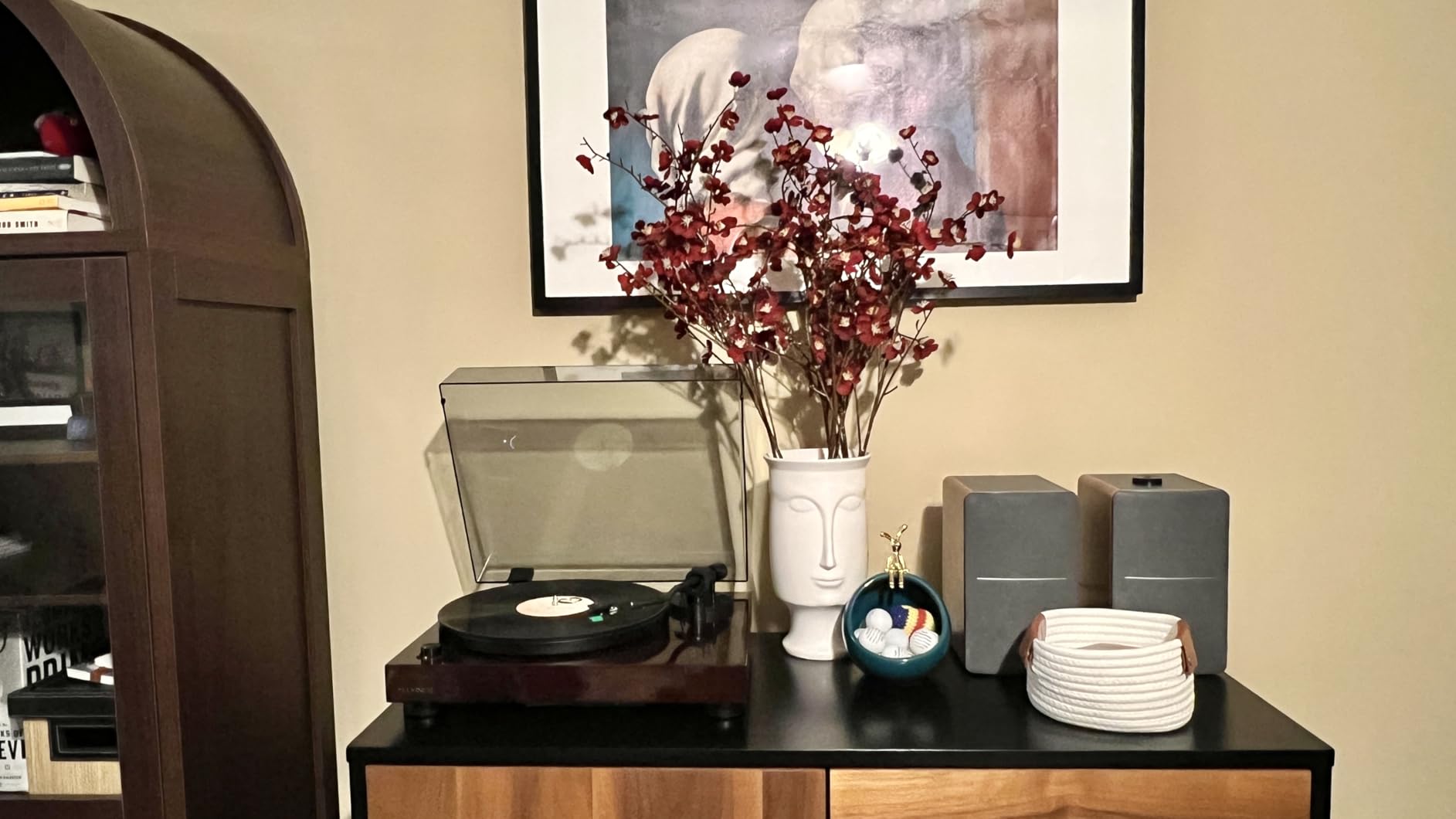 Fluance RT81 Elite High Fidelity Vinyl Turntable Record Player with Audio Technica AT95E Cartridge, Belt Drive, Built-in Preamp, Adjustable Counterweight, High Mass MDF Wood Plinth - Walnut - Customer Photo 2