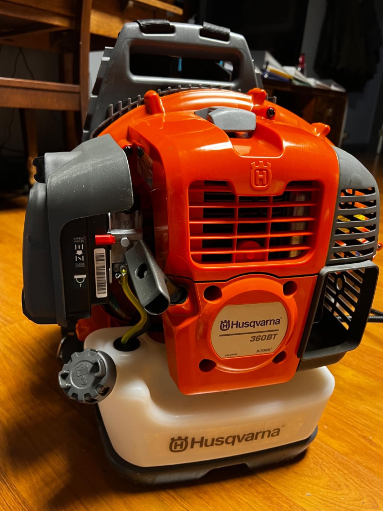 Husqvarna 360BT Gas Leaf Blower, 65.6-cc 3.81-HP 2-Cycle Backpack Leaf Blower with 890-CFM, 232-MPH, 30-N Powerful Clearing Performance and Load-Reducing Harness customer photo 1