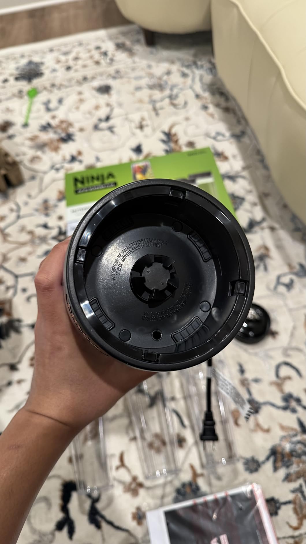 Ninja Fit Compact Personal Blender, Portable Blender for Smoothies, Shakes, Food Prep, and Frozen Blending, 700-Watt Base, (2) 16-oz. Cups and Spout Lids, Black QB3001SS - Customer Photo 5