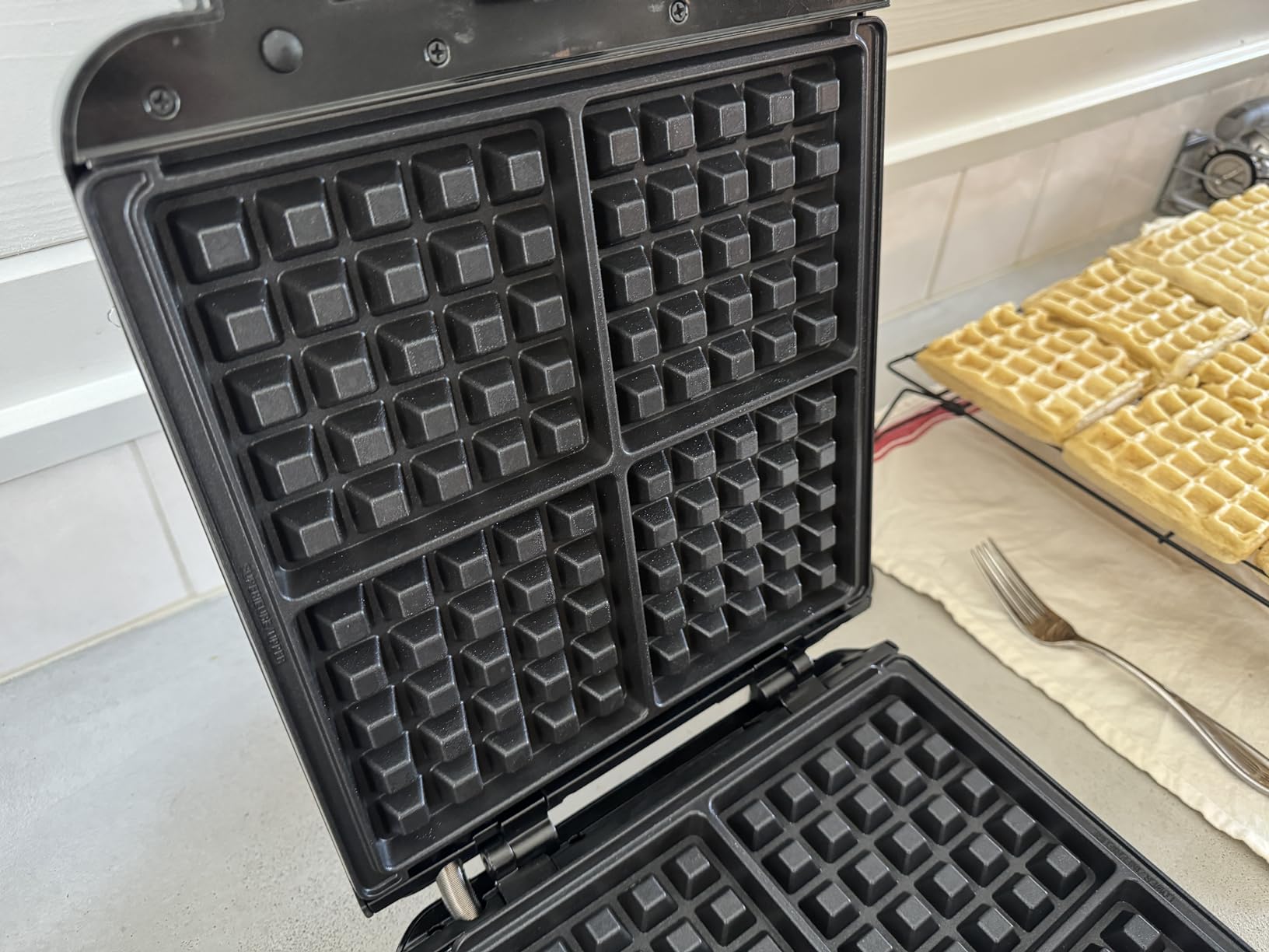 KRUPS 4-Slice Belgian Waffle Maker: Stainless Steel, 5 Browning Levels, Audible Ready Beep, Removable Plates, 1200W, Silver/Black, Large Waffle Maker Family Size, Great for Family Breakfasts - Customer Photo 1