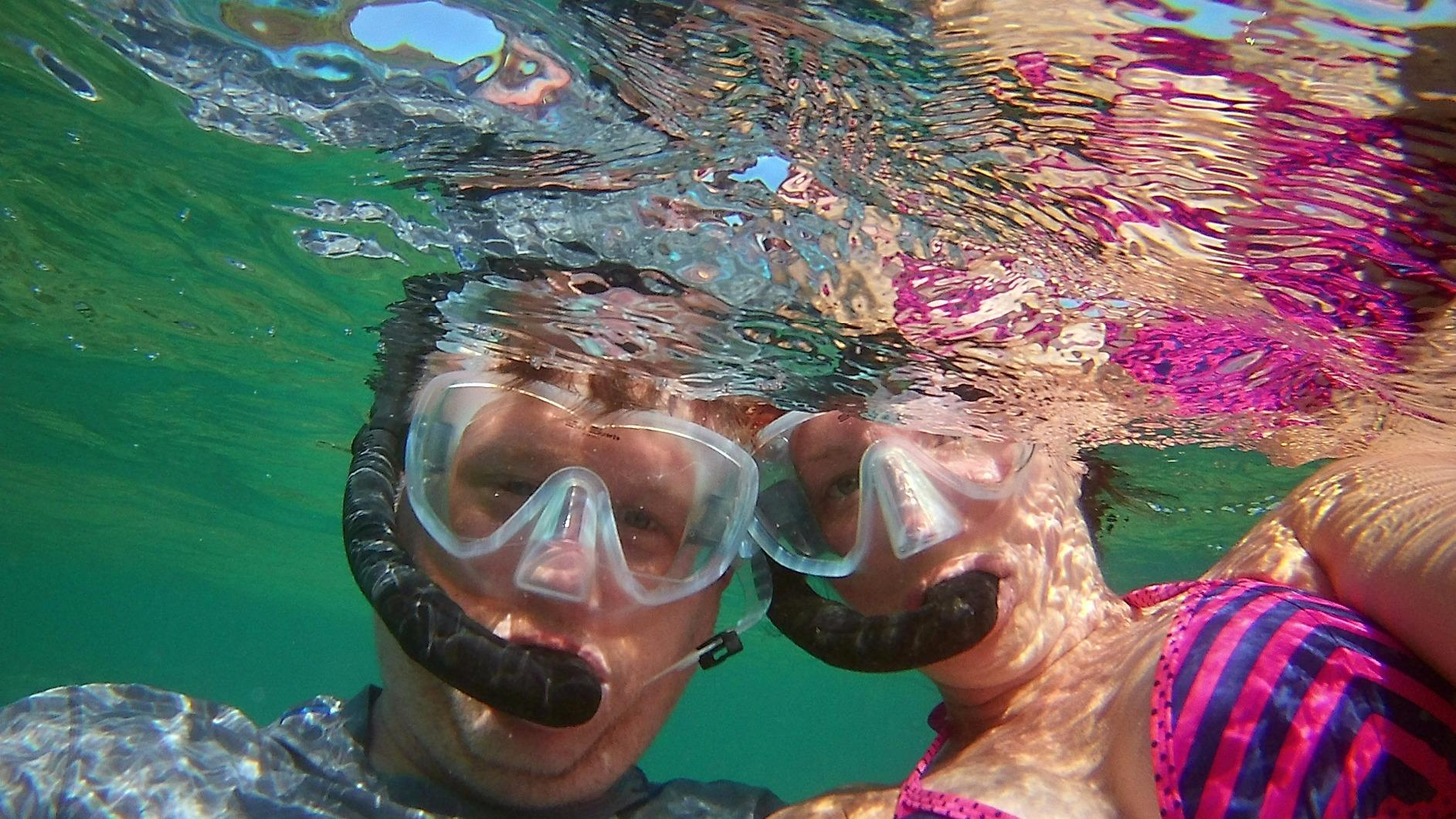 AKASO EK7000 4K30FPS 20MP WiFi Action Camera with EIS Ultra HD 131FT Waterproof Underwater Camera Remote Control 4X Zoom Support External Microphone - Customer Photo 4