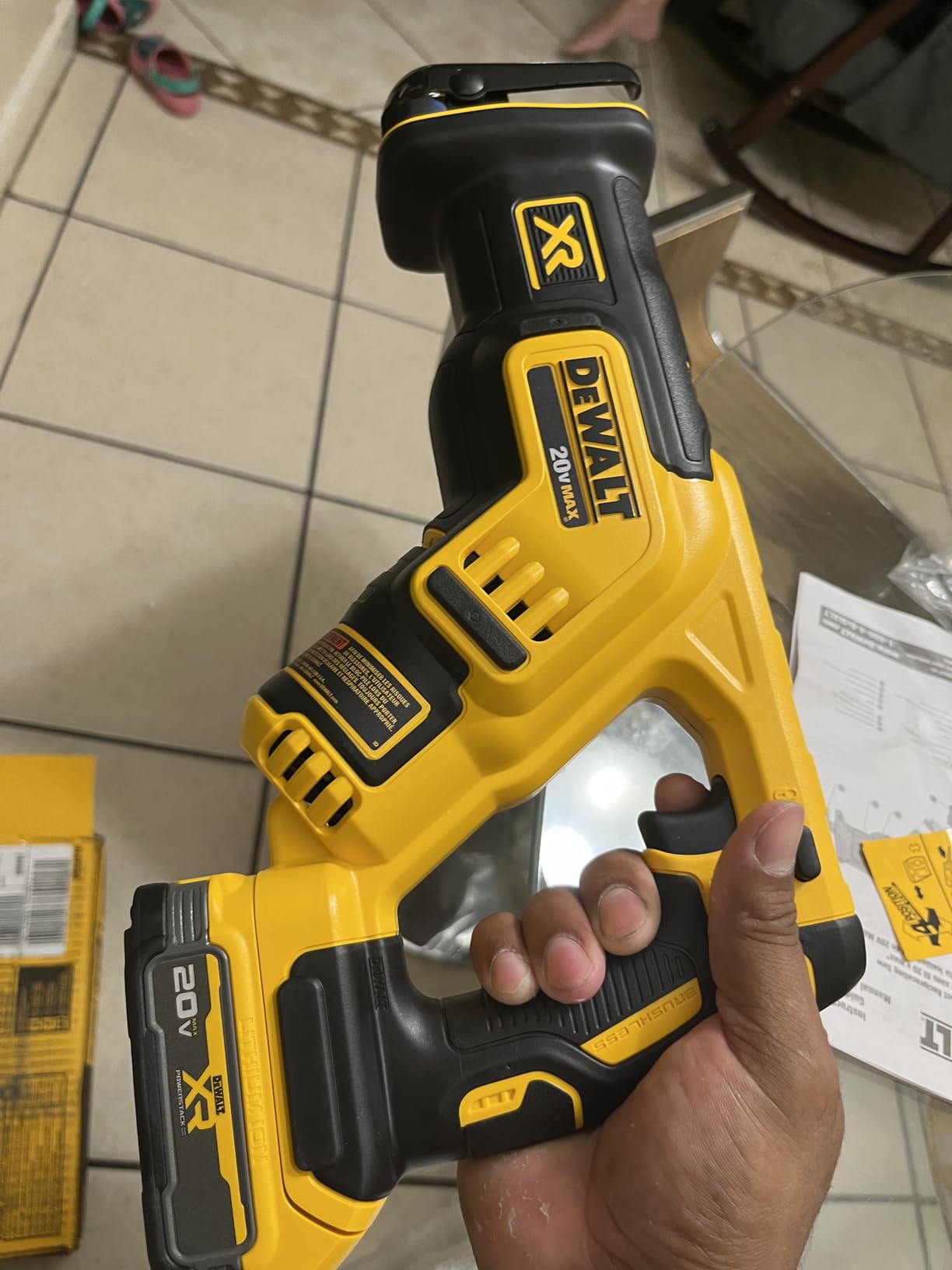 DEWALT 20V MAX XR Reciprocating Saw Cordless, Brushless, Compact, Variable Speed, Pivoting Head (DCS367B) - Customer Photo 2