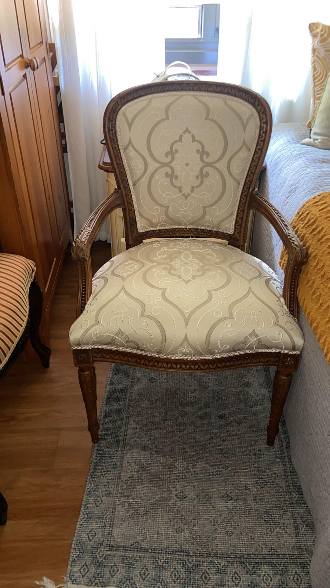 meite MT7116 Pneumatic Staple Gun, 22 Gauge 71 Series 3/8-Inch Crown 1/4-Inch to 5/8-Inch Length Air Upholstery Stapler Gun - Customer Photo 1