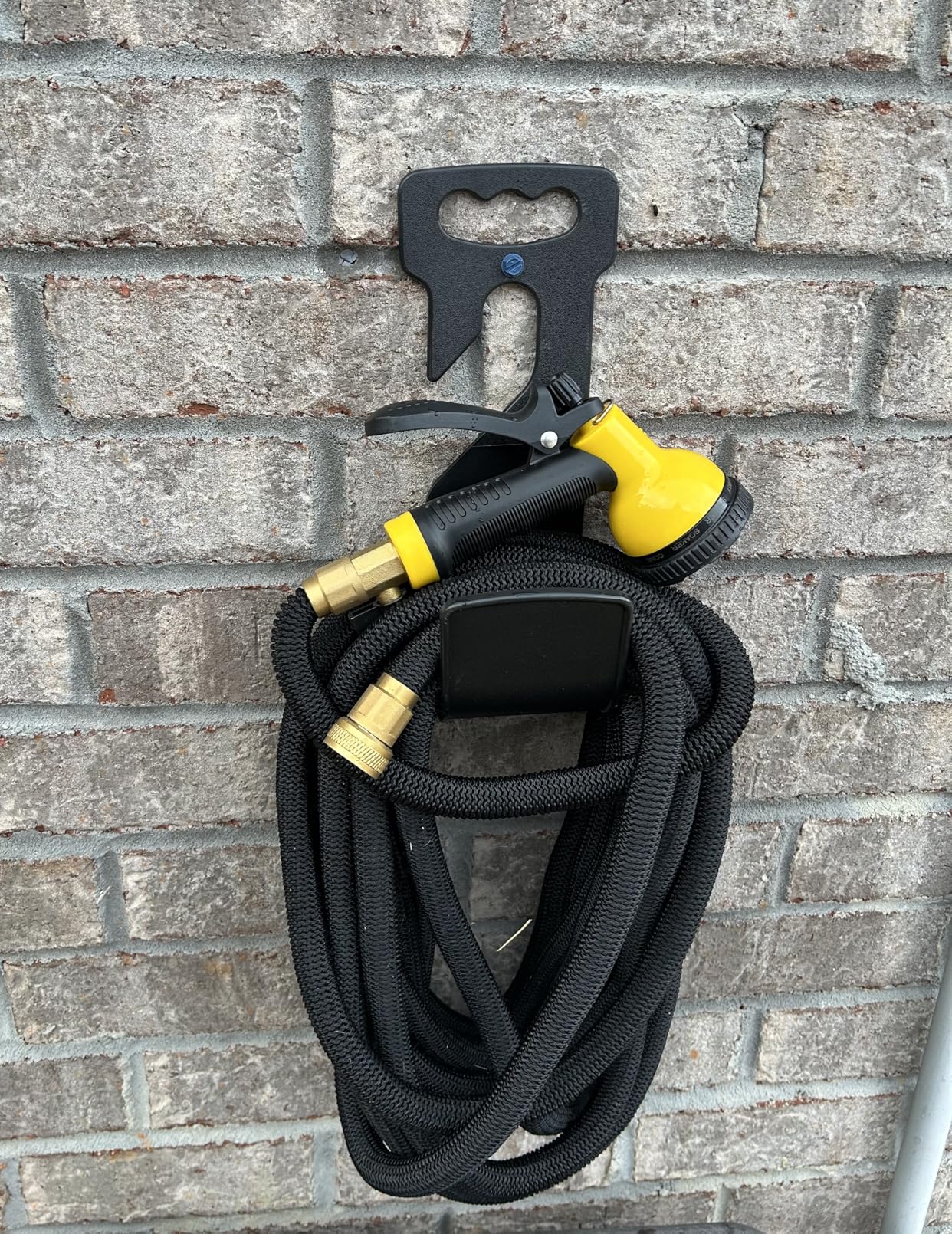 J&B XpandaHose 75ft Expandable Garden Hose, Lightweight, Brass Connectors | Ultra Strong 3750D fabric, 4-layer latex core, expands 3X, kink & leak-resistant, 10-pattern nozzle, storage bag customer photo 1