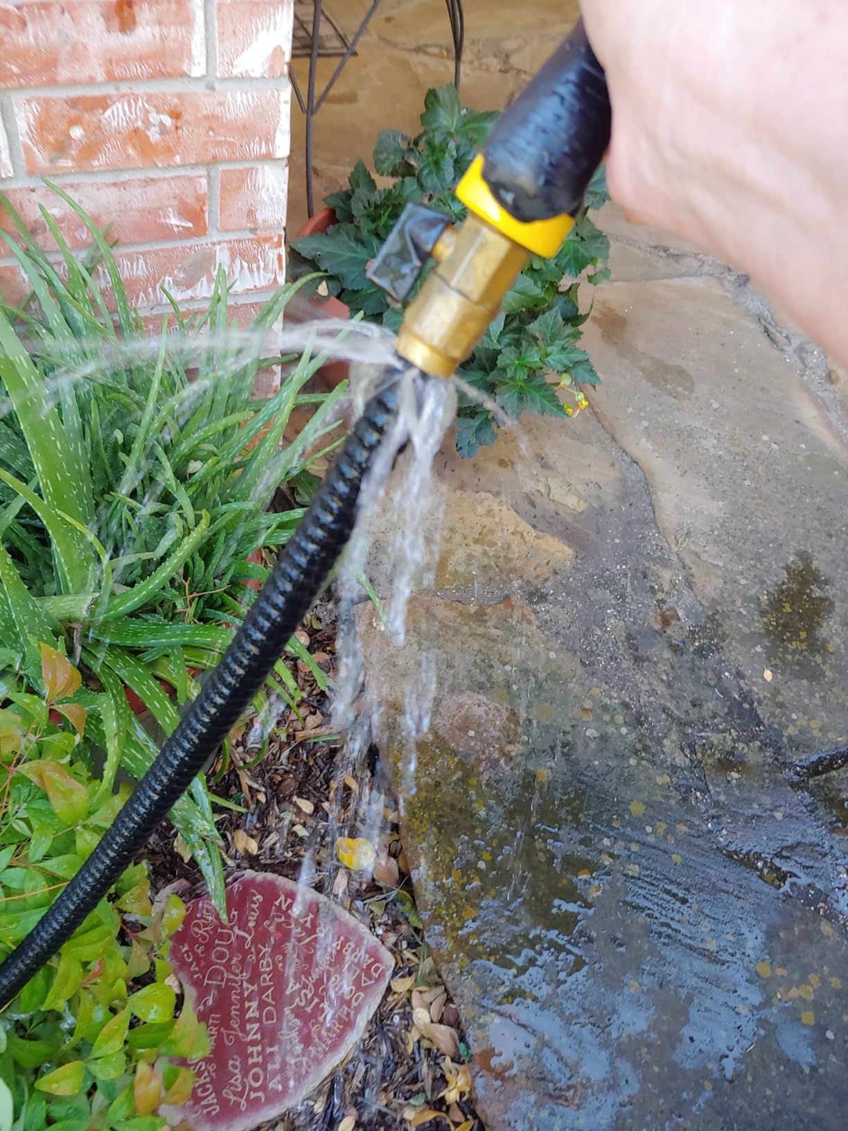 J&B XpandaHose 75ft Expandable Garden Hose, Lightweight, Brass Connectors | Ultra Strong 3750D fabric, 4-layer latex core, expands 3X, kink & leak-resistant, 10-pattern nozzle, storage bag customer photo 2