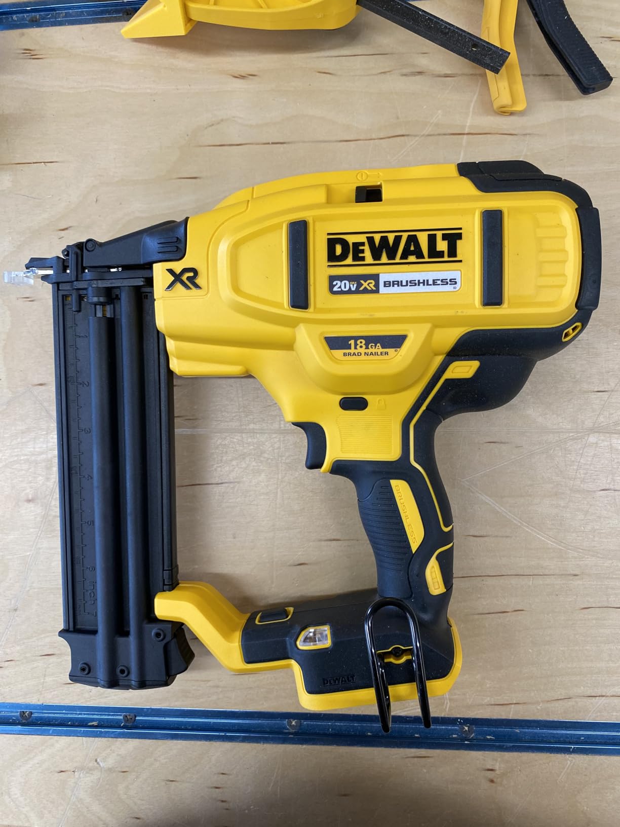 DEWALT DCN680B 20V MAX* XR 18 GA Cordless Brad Nailer (Tool Only) - Customer Photo 1