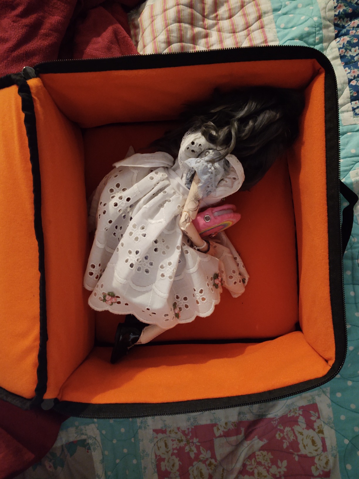 Neewer NW140S Waterproof Camera and Lens Storage Carrying Case 8.7x5.9x12.6 inches Soft Padded Bag for Canon Nikon Sony DSLR, 4 Lens or Flash, Trigger, Battery Accessories(Grey) - Customer Photo 2