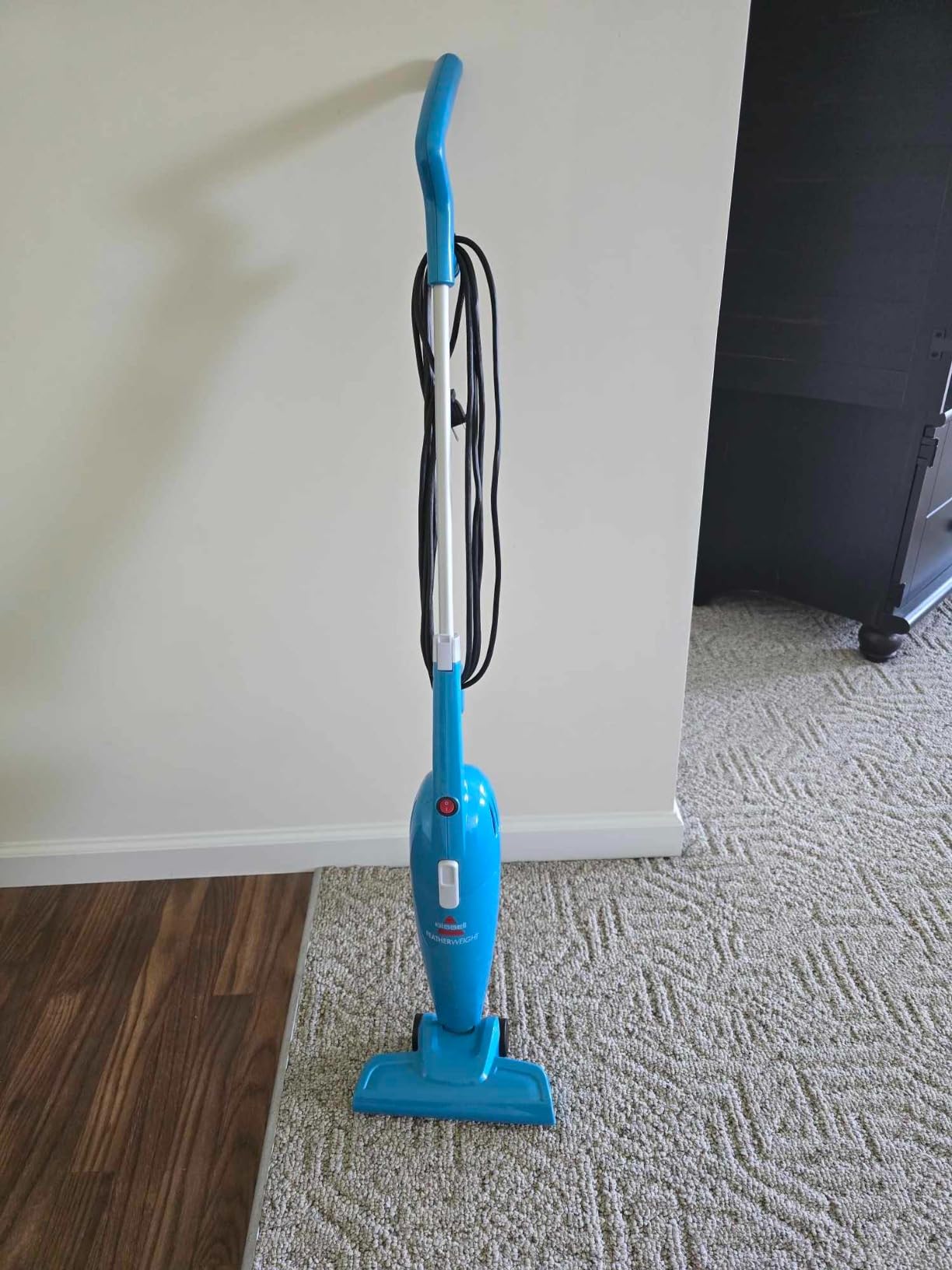 Bissell Featherweight Stick Lightweight Bagless Vacuum with Crevice Tool, 2033, One Size Fits All, Blue - Customer Photo 1