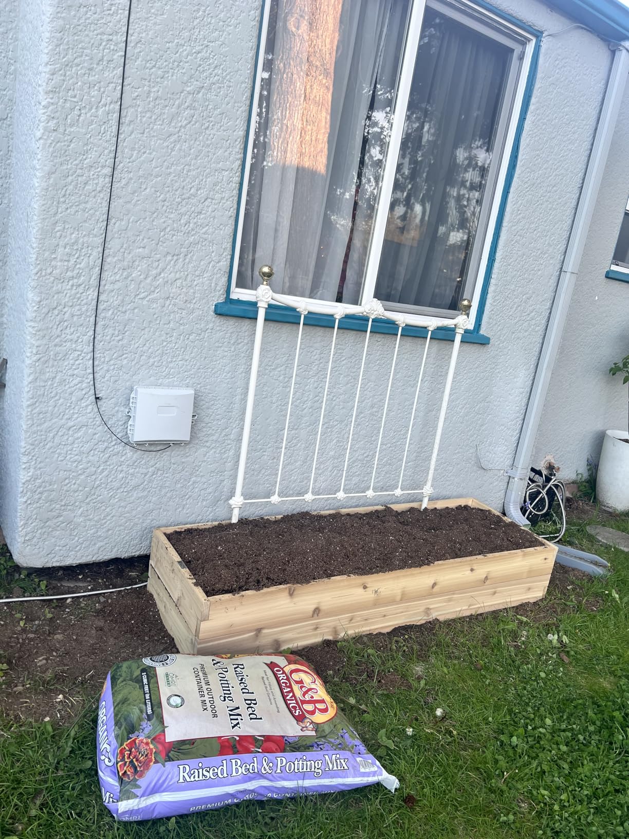All Things Cedar 4-ft X 2-ft Raised Garden Planter Bed, Western Red Cedar Build - Customer Photo 1
