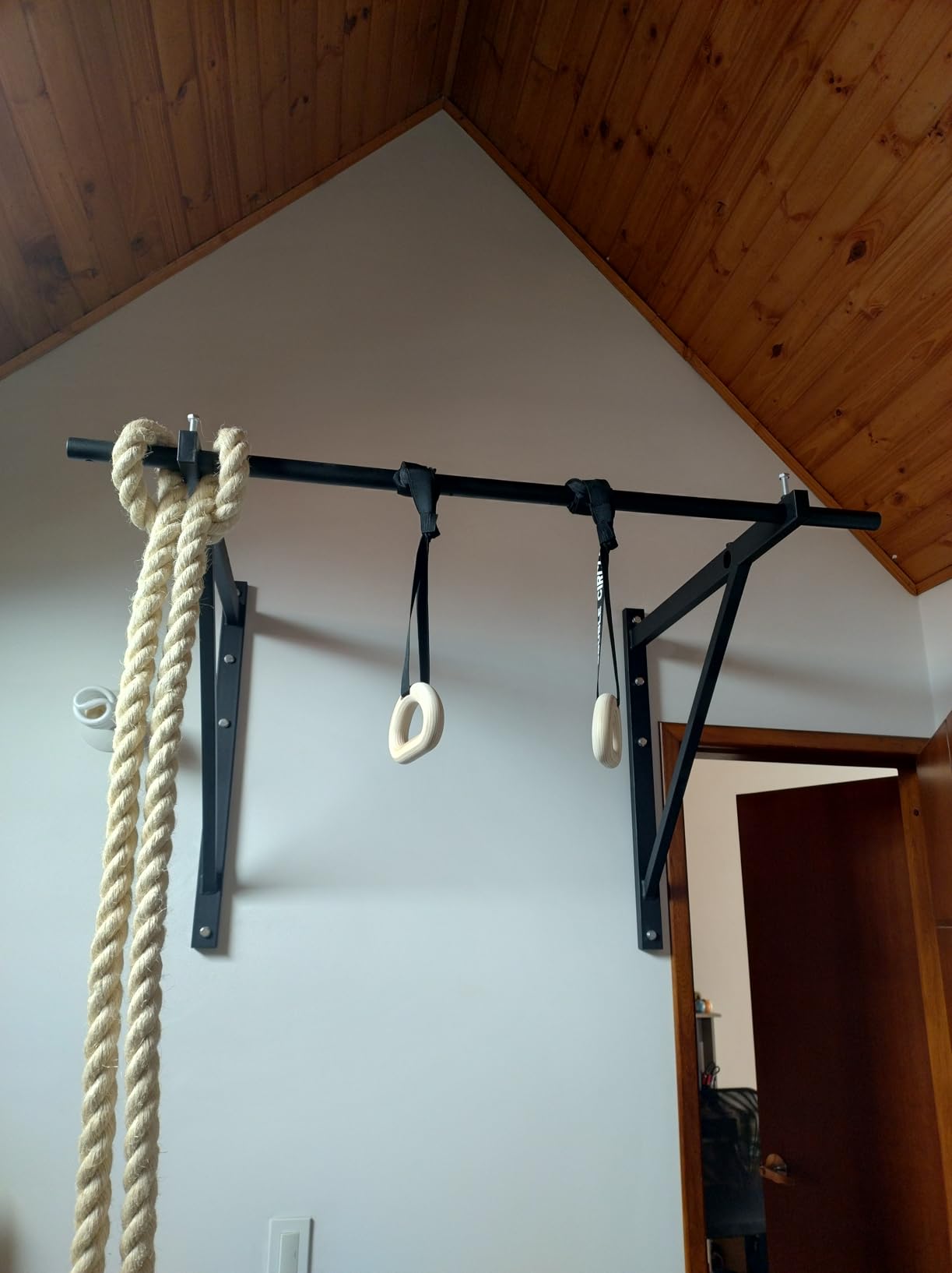 Yes4All Heavy Duty Wall Mounted Pull Up Bar – Multi-Grip Pull Ups / Pull Up Bar Ceiling Mount / Joist Mount for Home Gym - Customer Photo 1