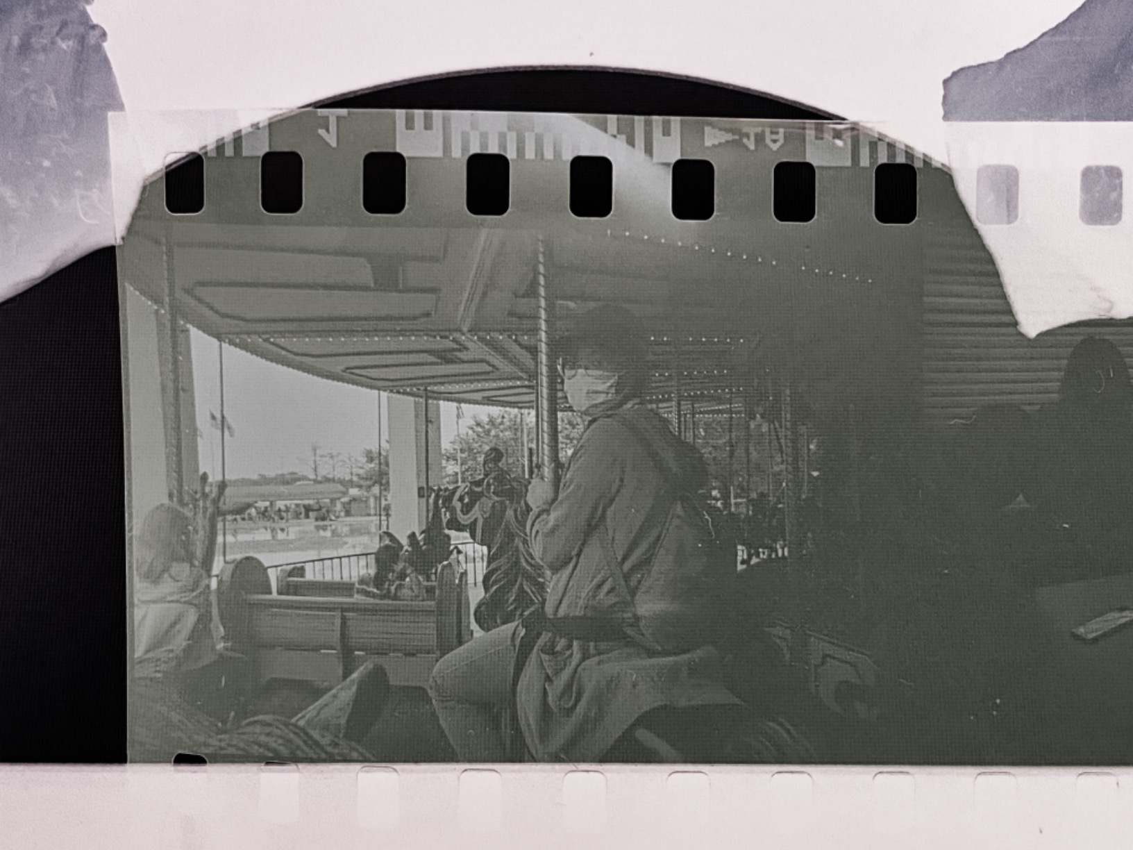 Ilford XP2 Super Single Use Camera with Flash (27 Exposures) Black and White Film 3-Pack Customer Review Ilford XP2 Super Single Use Camera with Flash (27 Exposures) Black and White Film 3-Pack - Customer Photo 1
