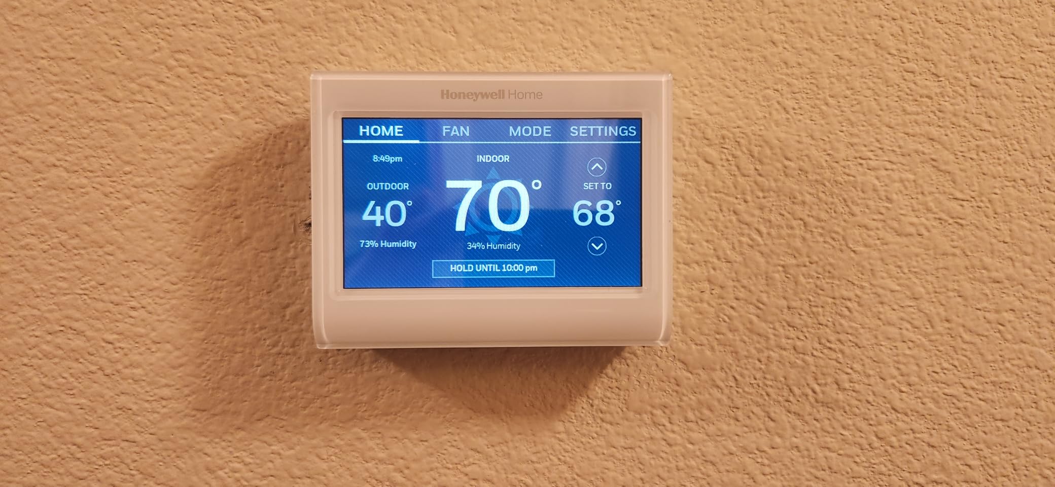 Honeywell Home RTH9585WF1004 Wi-Fi Smart Color Thermostat, 7 Day Programmable, Touch Screen, Energy Star, Alexa Ready, Gray - Customer Photo 1