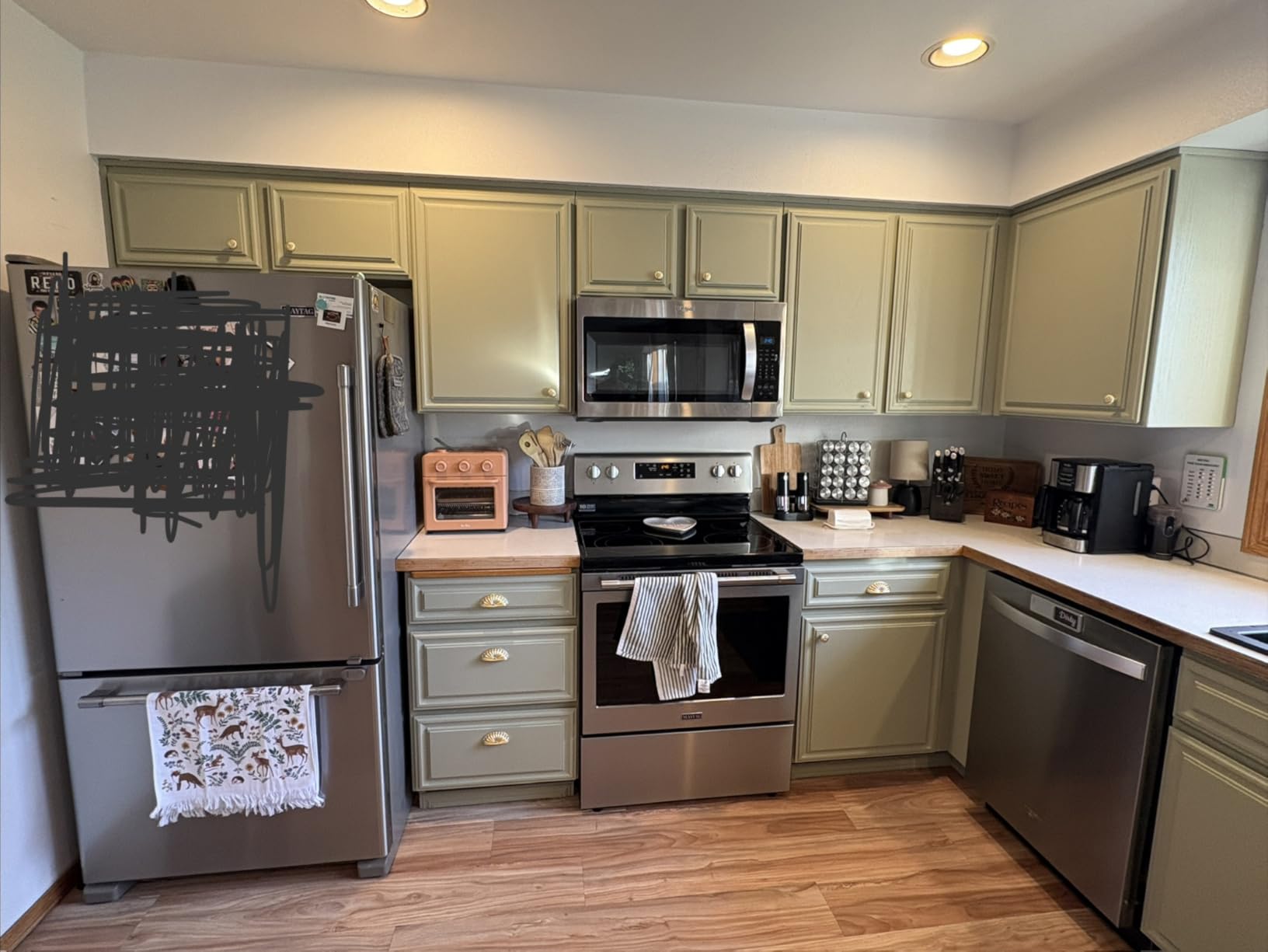 Heirloom Traditions ALL-IN-ONE Paint, Weathervane (charcoal), Quart - Durable cabinet and furniture paint. Built in primer and top coat, no sanding needed. Includes our 30 featured color card. - Customer Photo 1