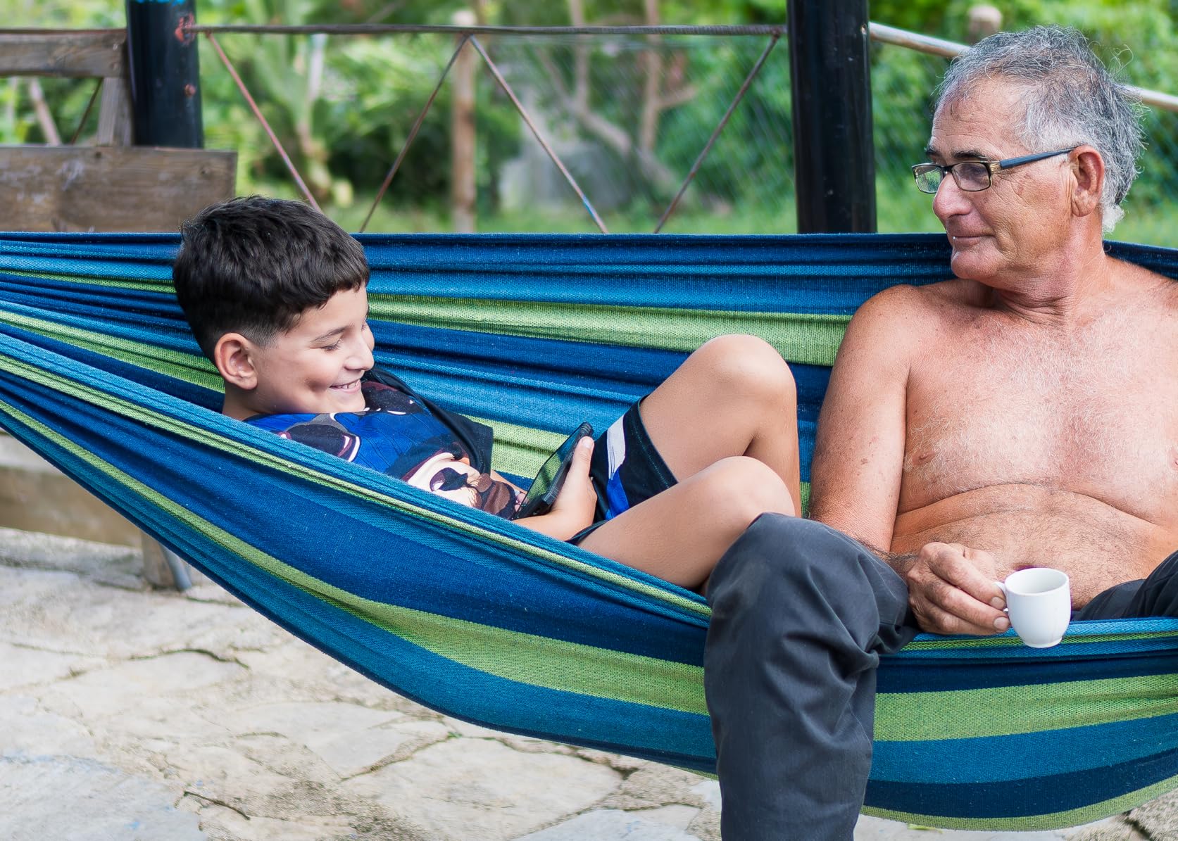 ANYOO Cotton Hammock Portable Camping Hammocks for Hanging Sturdy Garden Comfortable Fabric Hammock with Tree Straps Up to 660lbs with Travel Bag for Camping Outdoor/Indoor Patio Backyard - Customer Photo 1