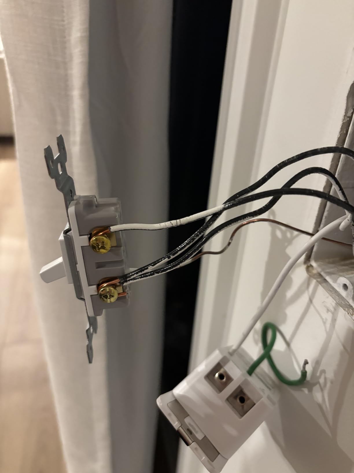 Kasa Smart 3 Way Switch HS210 KIT, Needs Neutral Wire, 2.4GHz Wi-Fi Light Switch works with Alexa and Google Home, UL Certified, No Hub Required, White,2 Count (Pack of 1) - Customer Photo 1