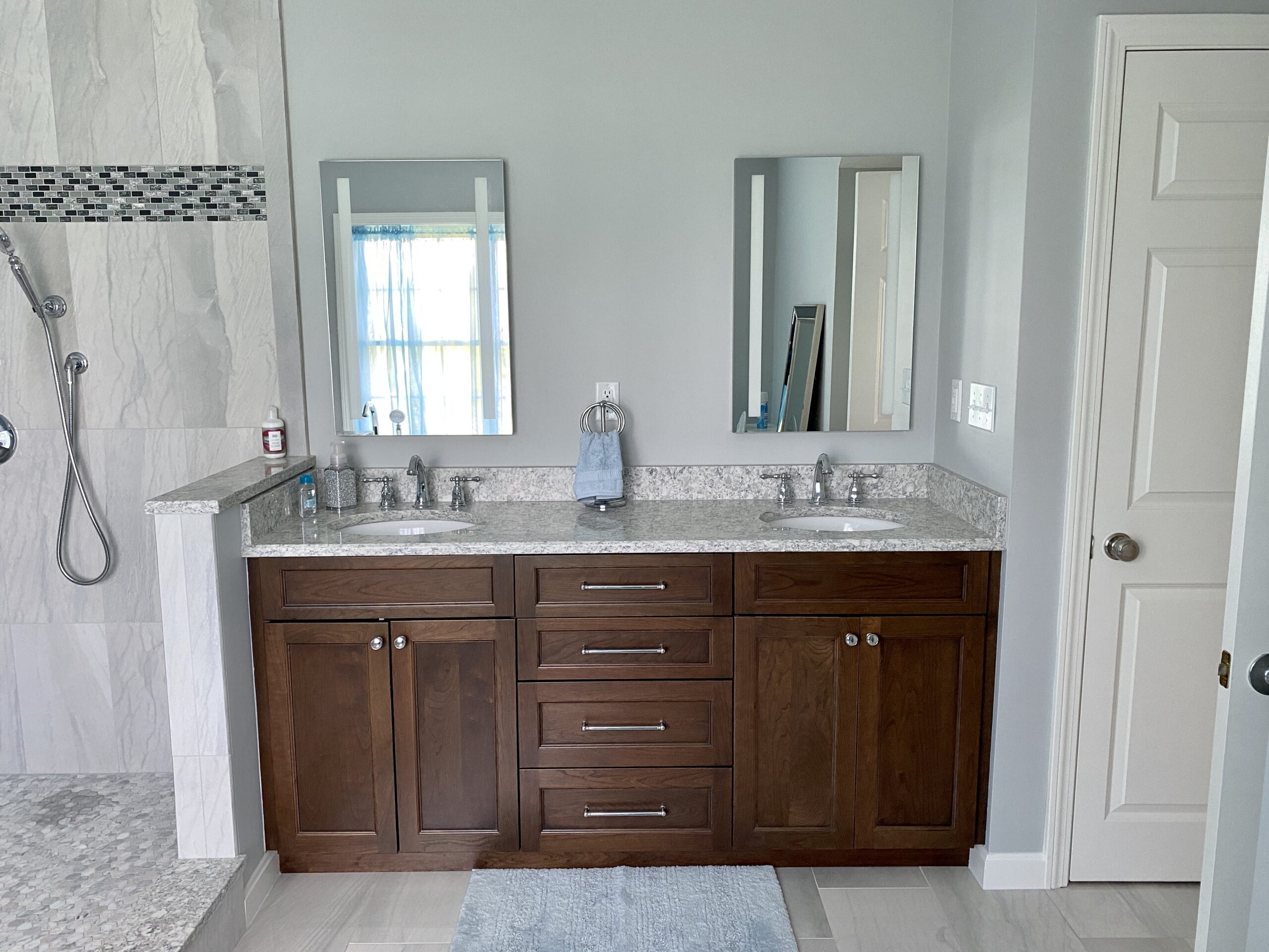 Kohler Verdera 40 in. x 33 in. Verdera Voice with Amazon Alexa Lighted Mirror - Customer Photo 3