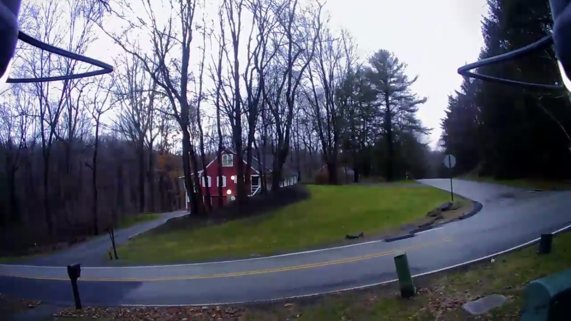 Holy Stone HS110D FPV RC Drone With 1080P HD Camera Live Video 120 Wide Angle WiFi Quadcopter With Gravity Sensor, Voice Control, Gesture Control, Altitude Hold, Headless Mode, 3D Flip RTF 2 Batteries customer photo 2