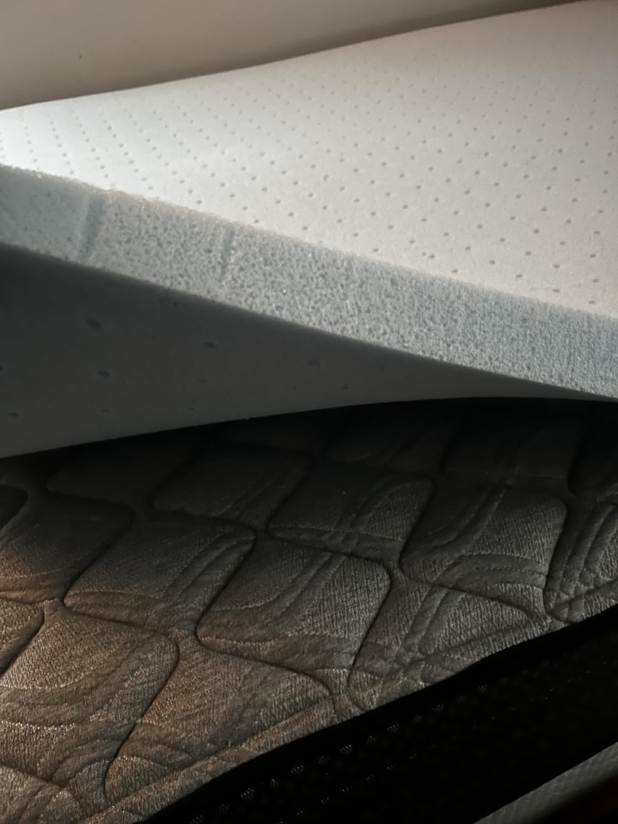 Best Price Mattress 3 Inch Ventilated Memory Foam Mattress Topper, Cooling Gel Infusion, CertiPUR-US Certified, Dorm Essentials, Queen - Customer Photo 1