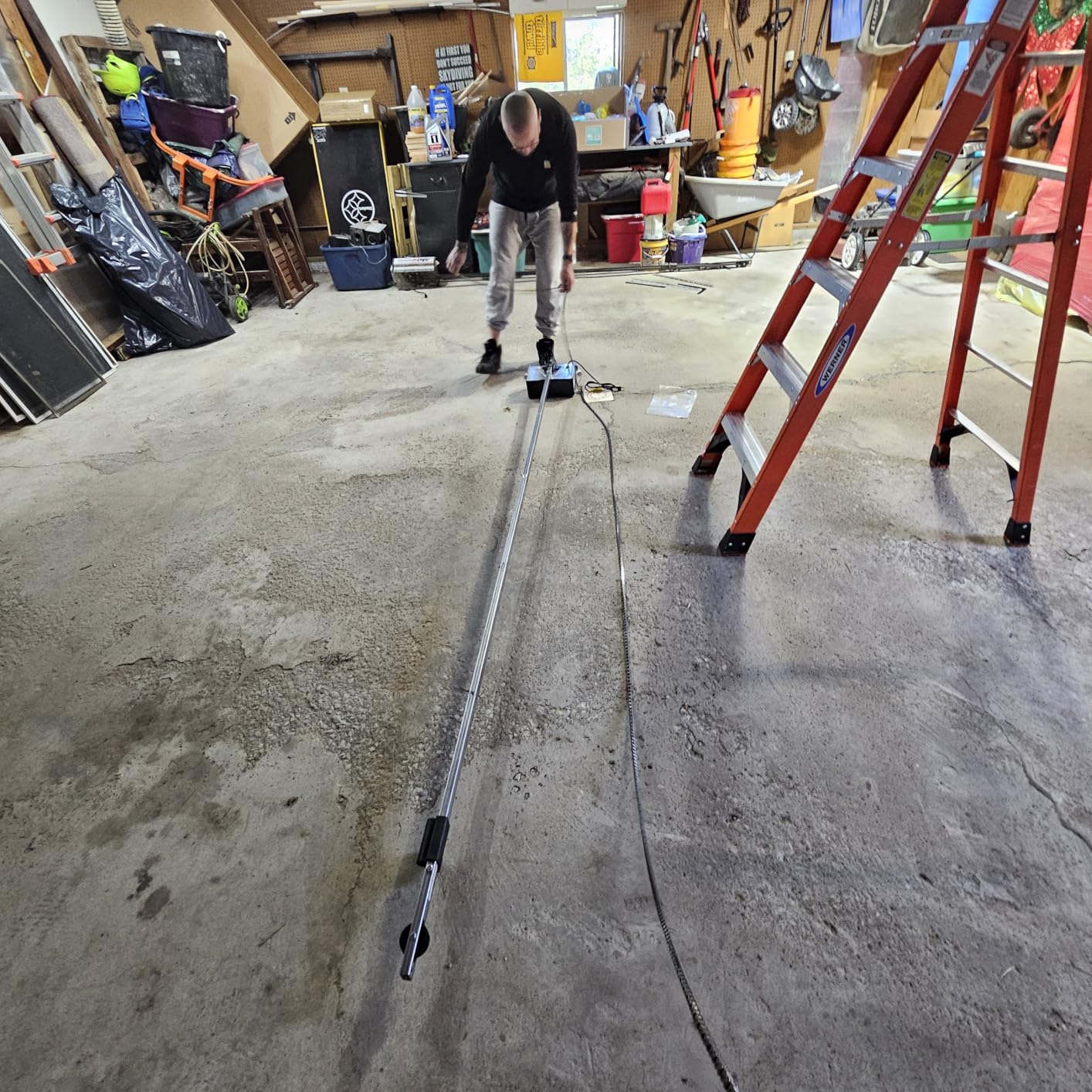 Genie Chain Drive 750 3/4 HPc Garage Door Opener w/Battery Backup - Heavy Duty - Operate your garage door when the primary power is out - Wireless Keypad Included, Model 7035-TKV,BLACK - Customer Photo 1