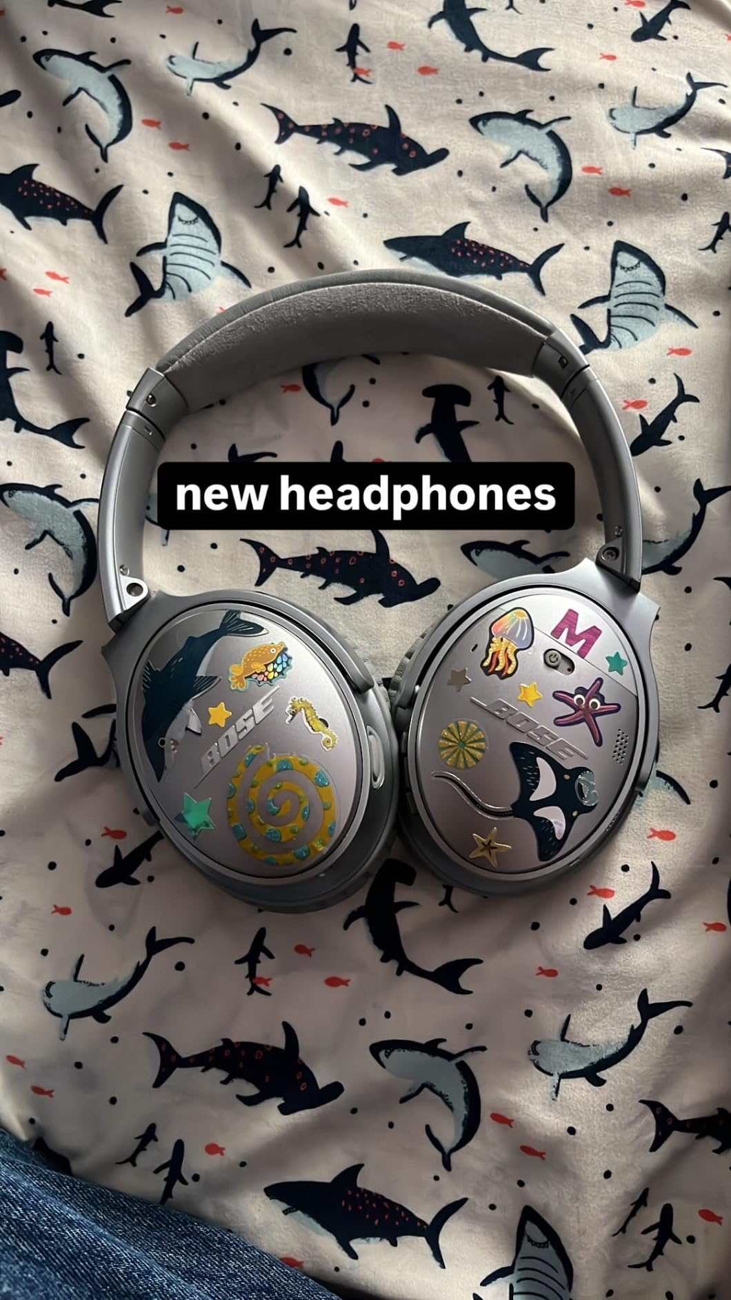 Bose QuietComfort 35 (Series II) Wireless Headphones, Noise Cancelling - Black (Renewed) - Customer Photo 3