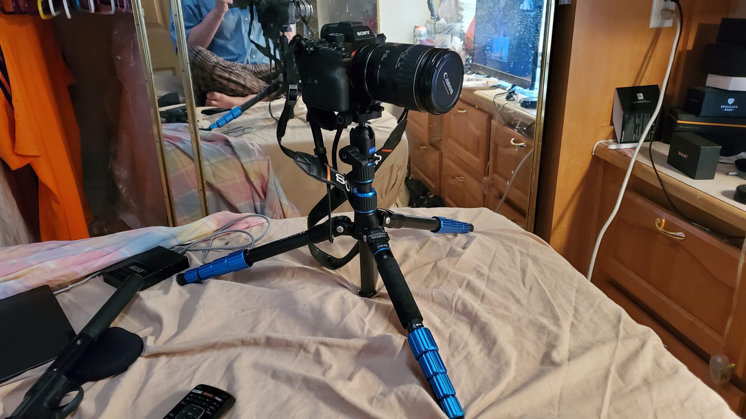 Benro Slim Travel FSL09CN00 Carbon Fiber Tripod Kit - Lightweight 5-Section Tripod with N00 Ball Head, Arca-Swiss Plate, Reverse Folding Legs & Case for DSLR & Mirrorless Cameras customer photo 1