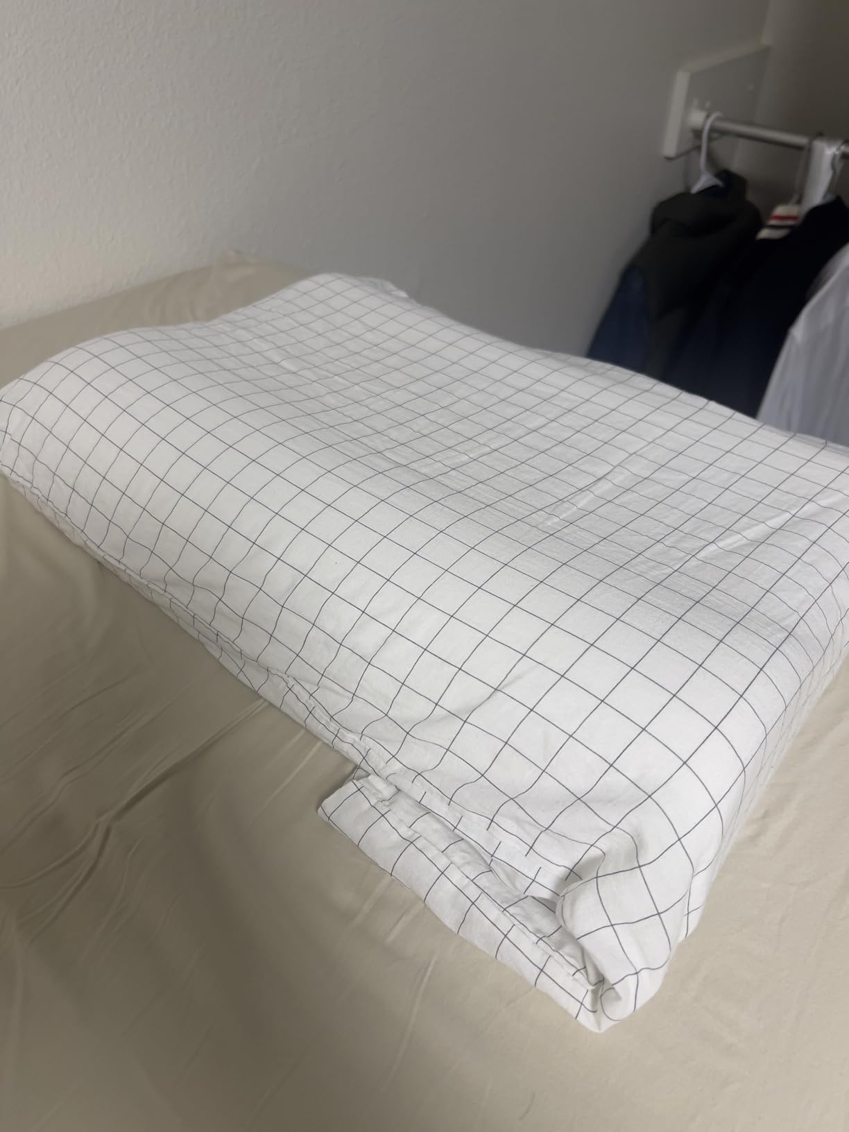 TEMPUR-Ergo Neck Pillow, Medium Profile, White - Customer Photo 1